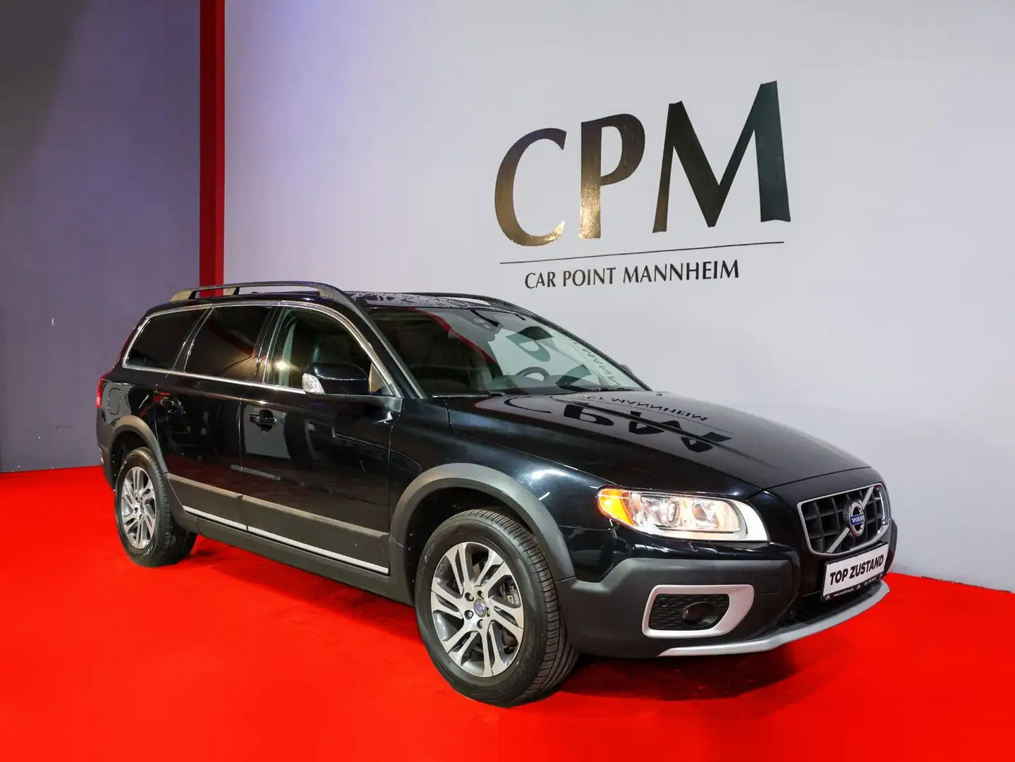 Volvo XC70 MOMENTUM LEDER NAVI SHZ PDC TOP ZUSTAND Noir - 1
