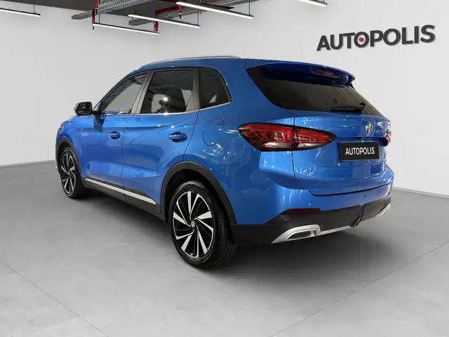 MG ZS view 13