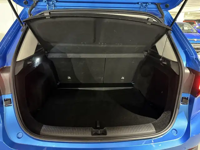MG ZS view 12