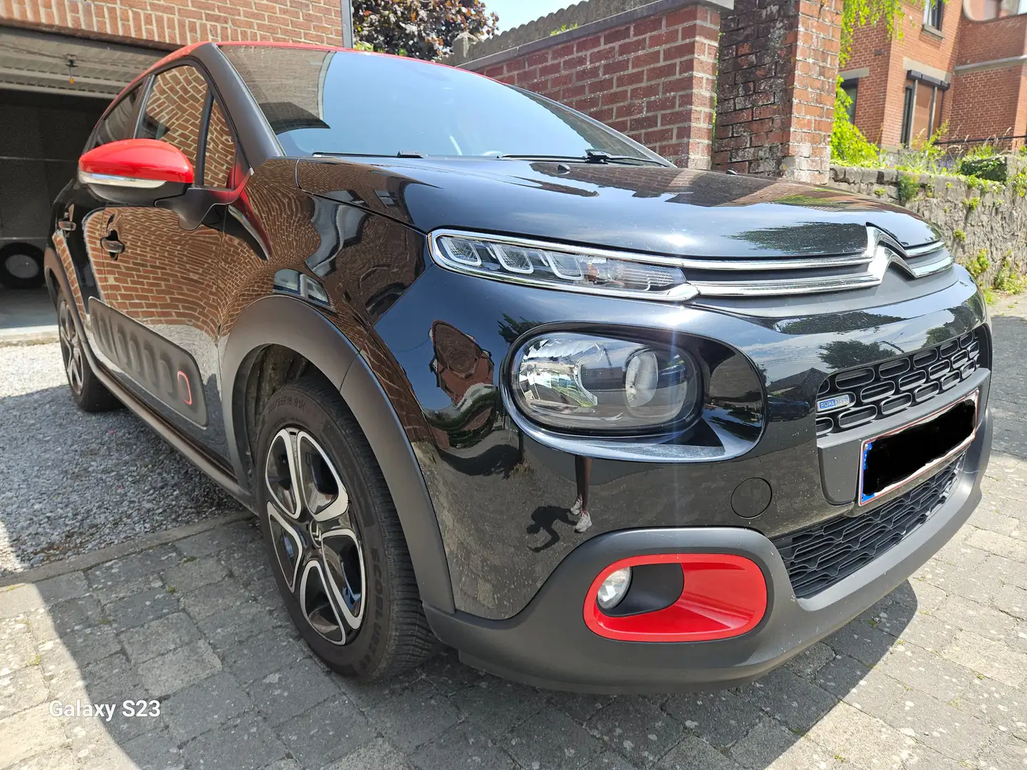 Citroen C3 C3 1.2i PureTech 86000km disponible a emporter Noir - 1