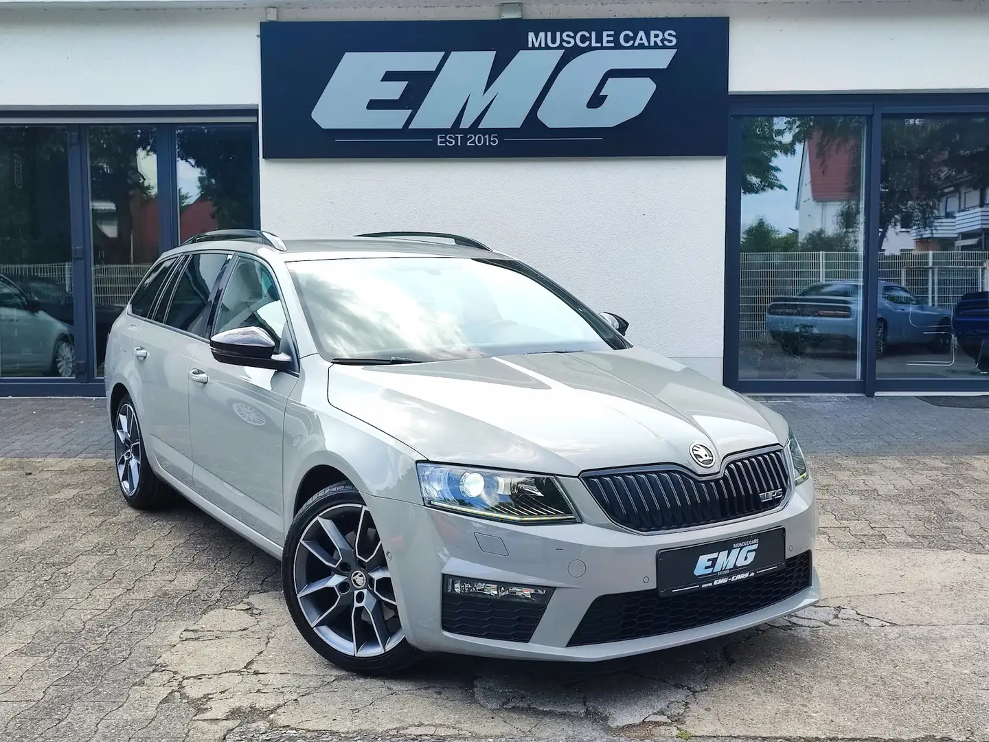 Skoda Octavia Combi 2.0 TDI RS*BI-XENON*KAMERA*KEYLESS* Šedá - 1