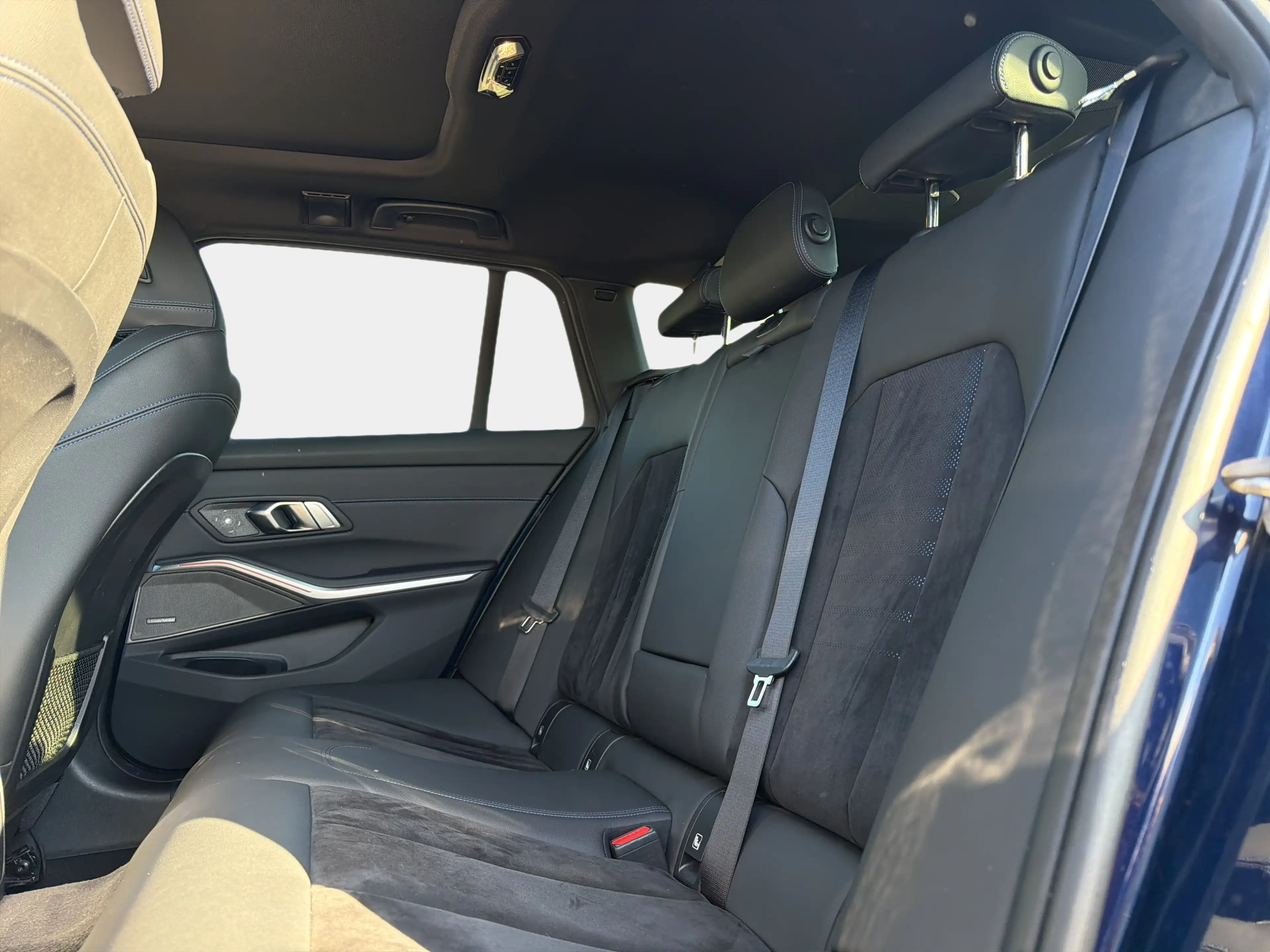 BMW 318 d Touring M Sportpaket Head-Up HK HiFi DAB — photo 14