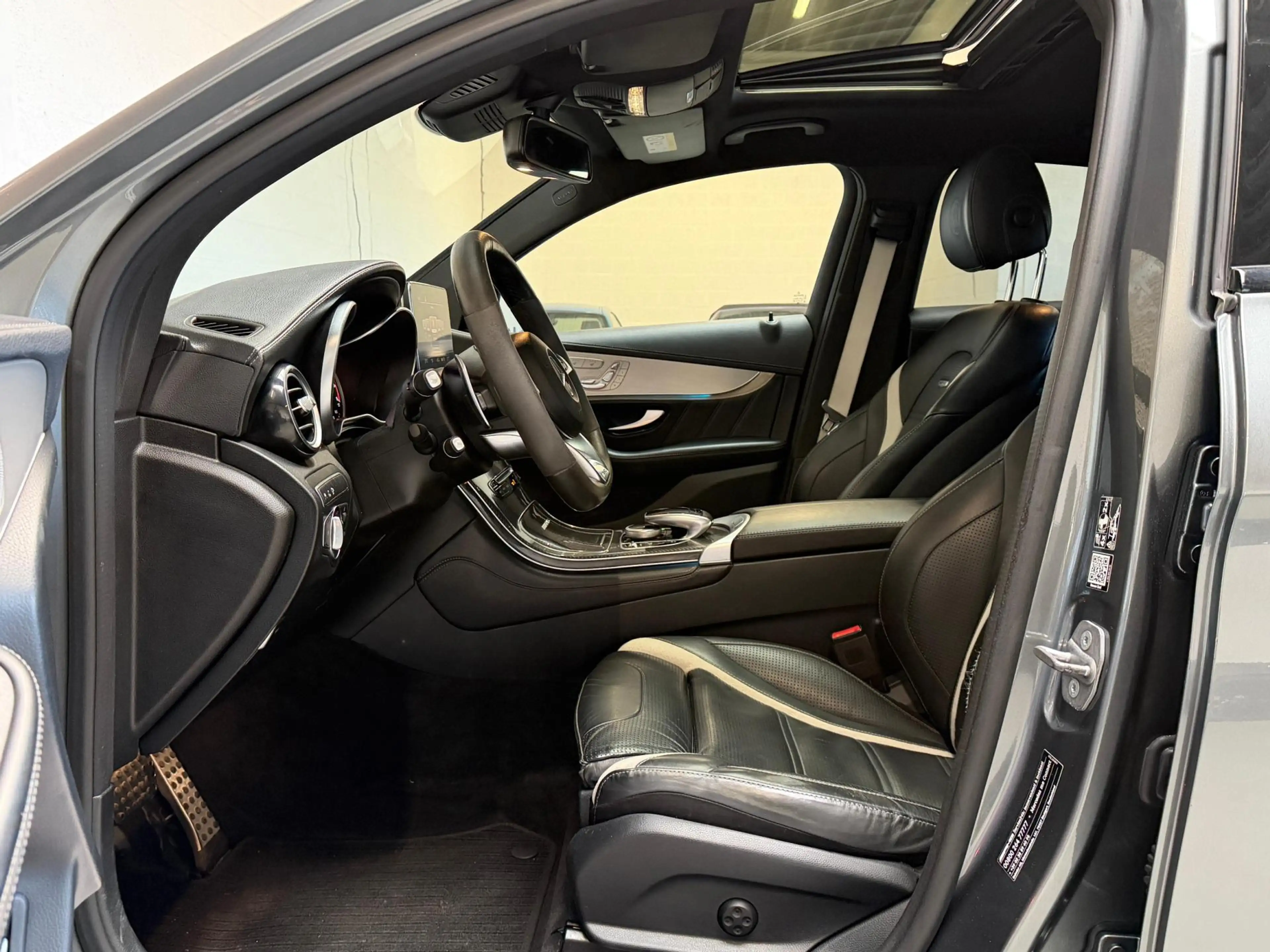 Mercedes-Benz GLC 63 AMG Coupé S 4MATIC+ - KERAMISCHE REMMEN - SCHUIFDAK - — photo 3