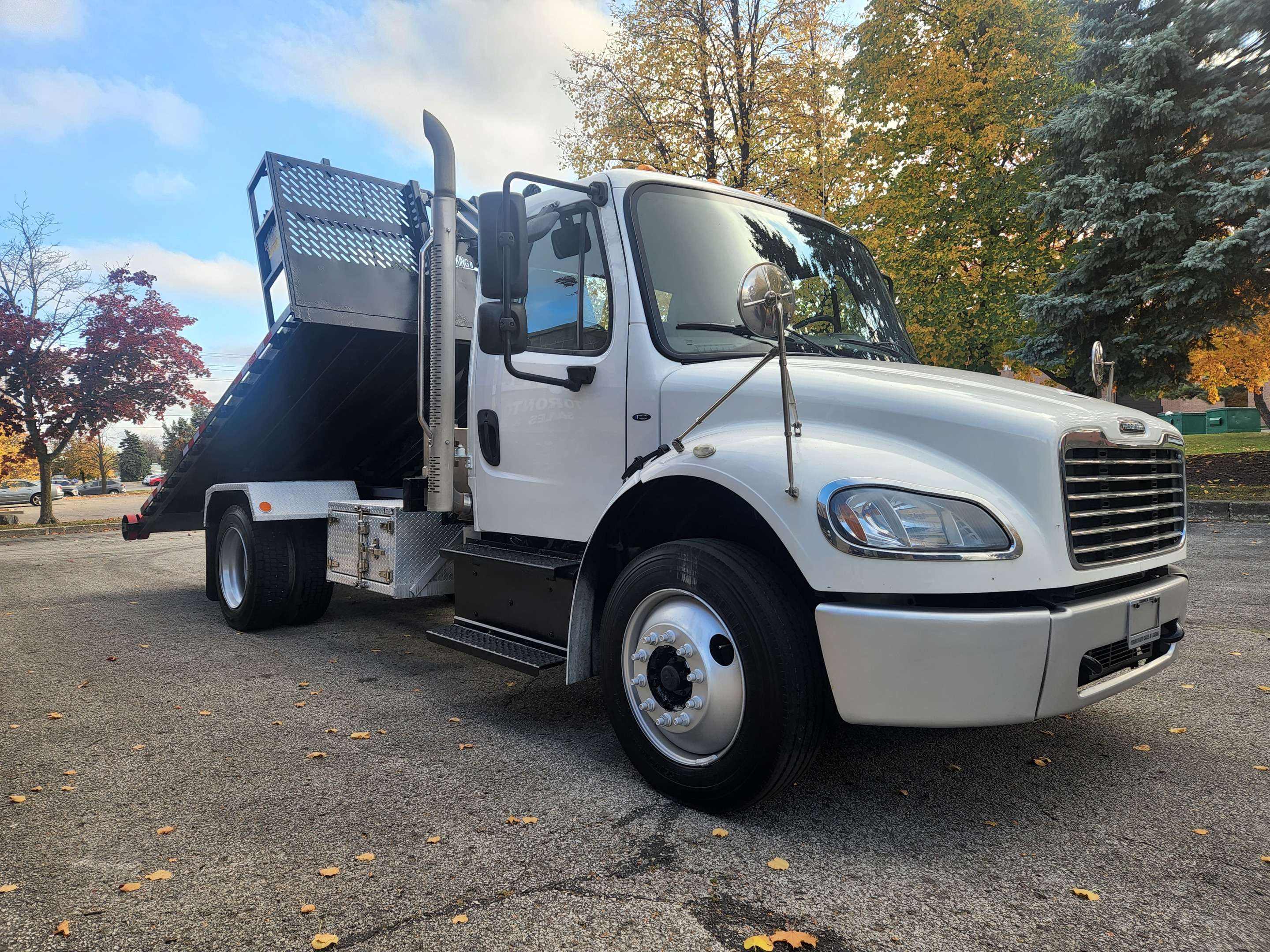 2018 Freightliner M2