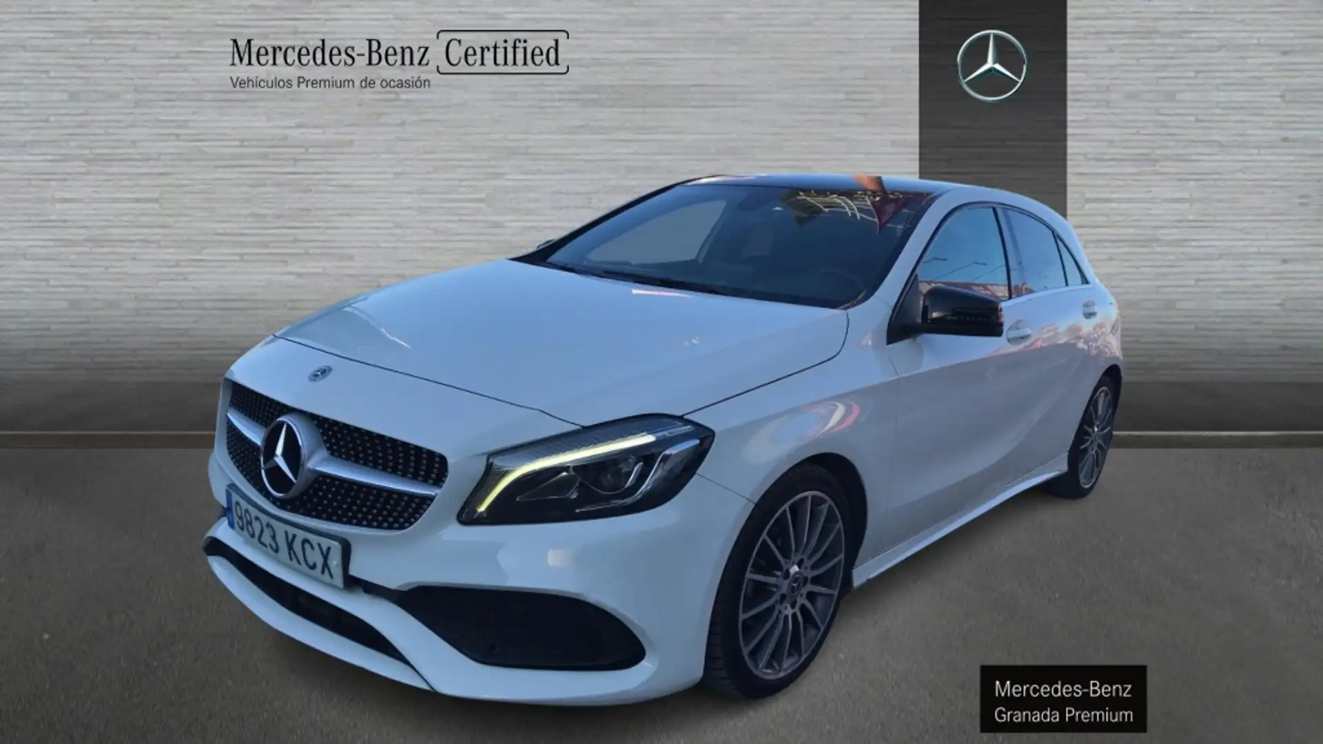 Mercedes-Benz A 180 -CLASS D AMG LINE Blanco - 1
