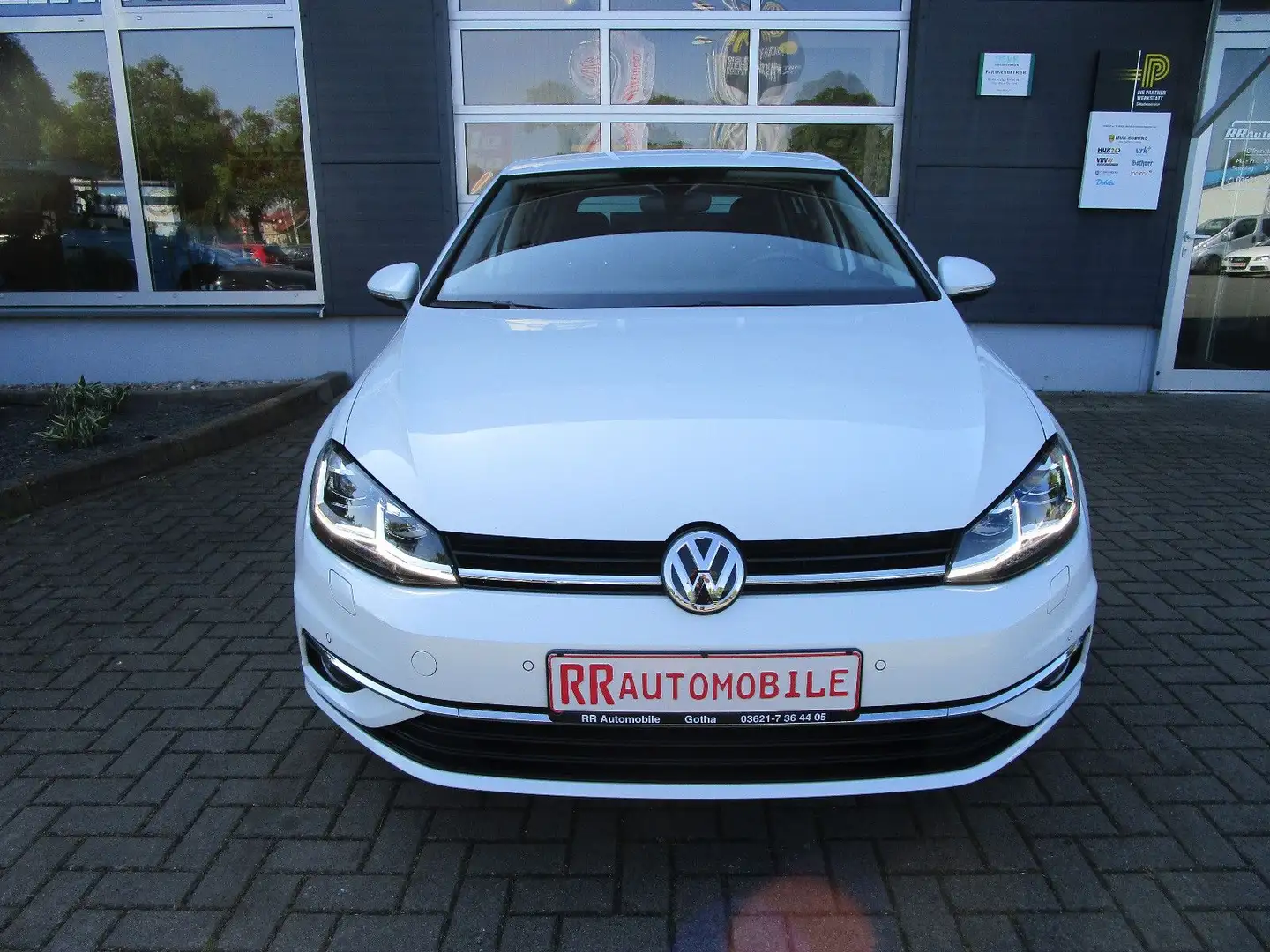Volkswagen Golf VII Lim. Join LED Navi PDC Kamera Weiß - 2