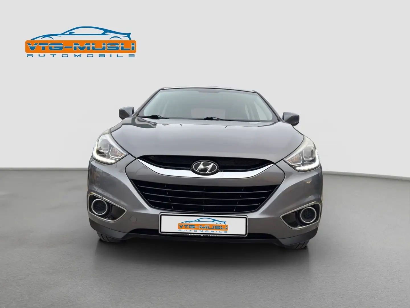 Hyundai iX35 * 1.6 * 135 PS * 70.300 Km * Grau - 2