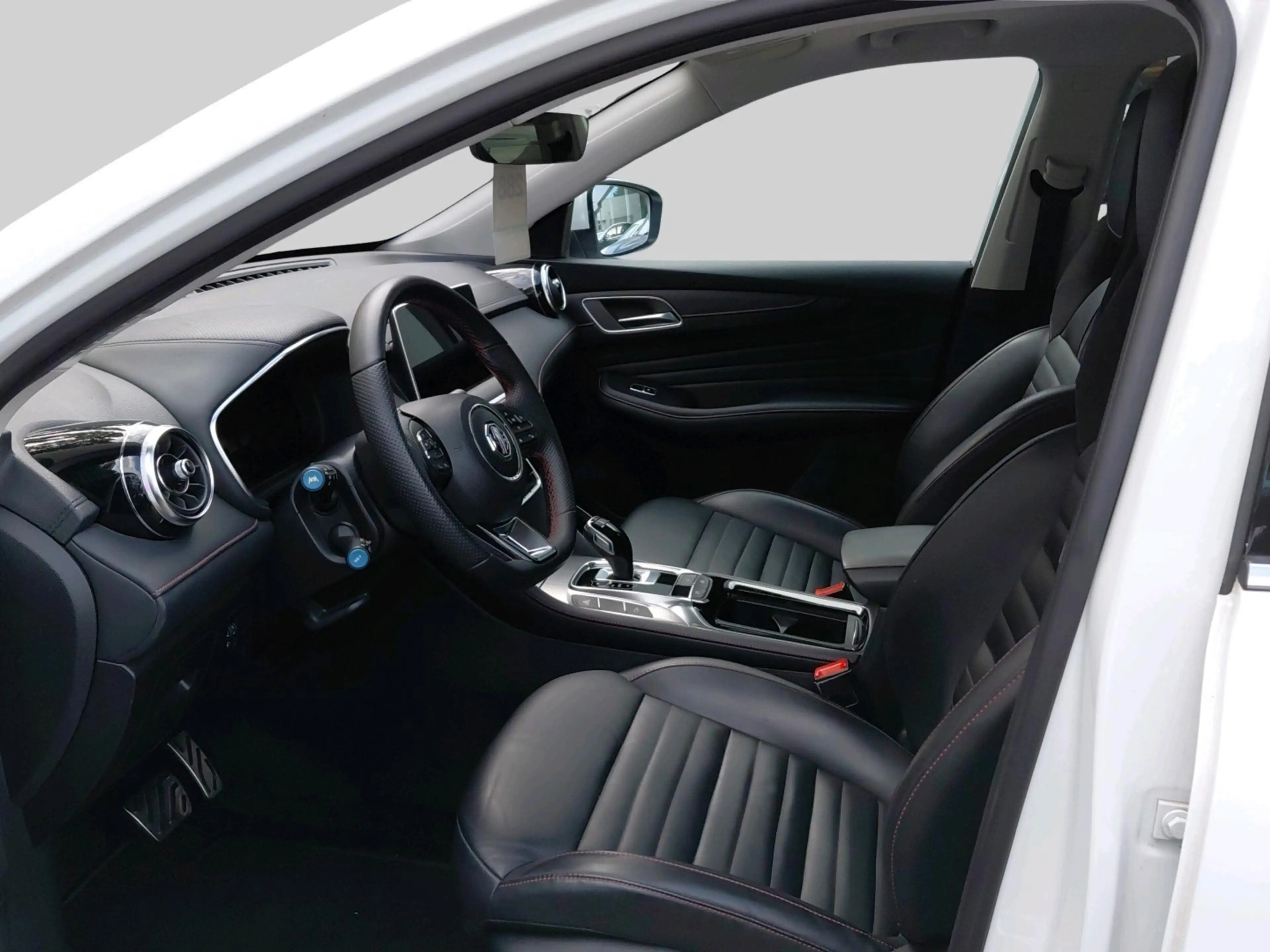 MG HS 1.5T-GDi DCT Luxury — photo 8