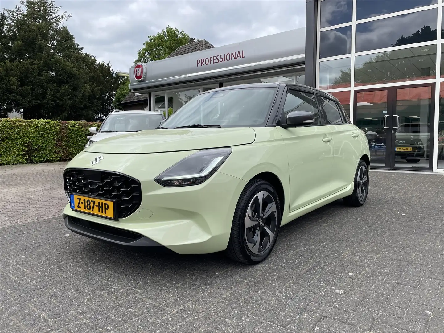 Suzuki Swift New 1.2 Smart Hybrid 83pk Style Jaune - 2