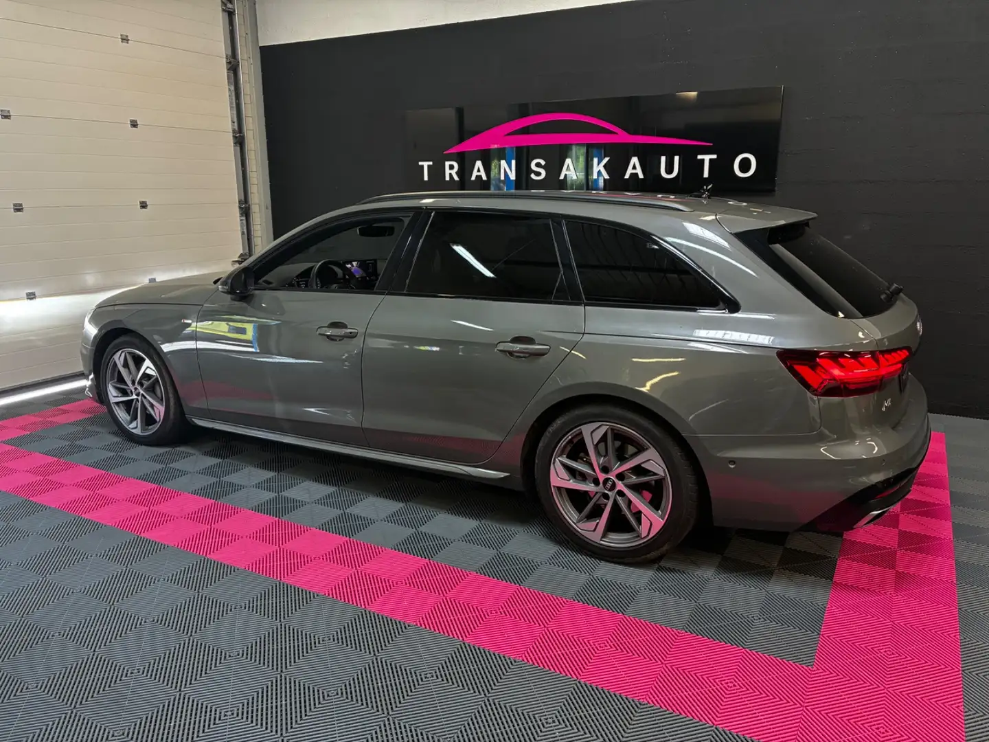 Audi A4 S LINE Gris - 2