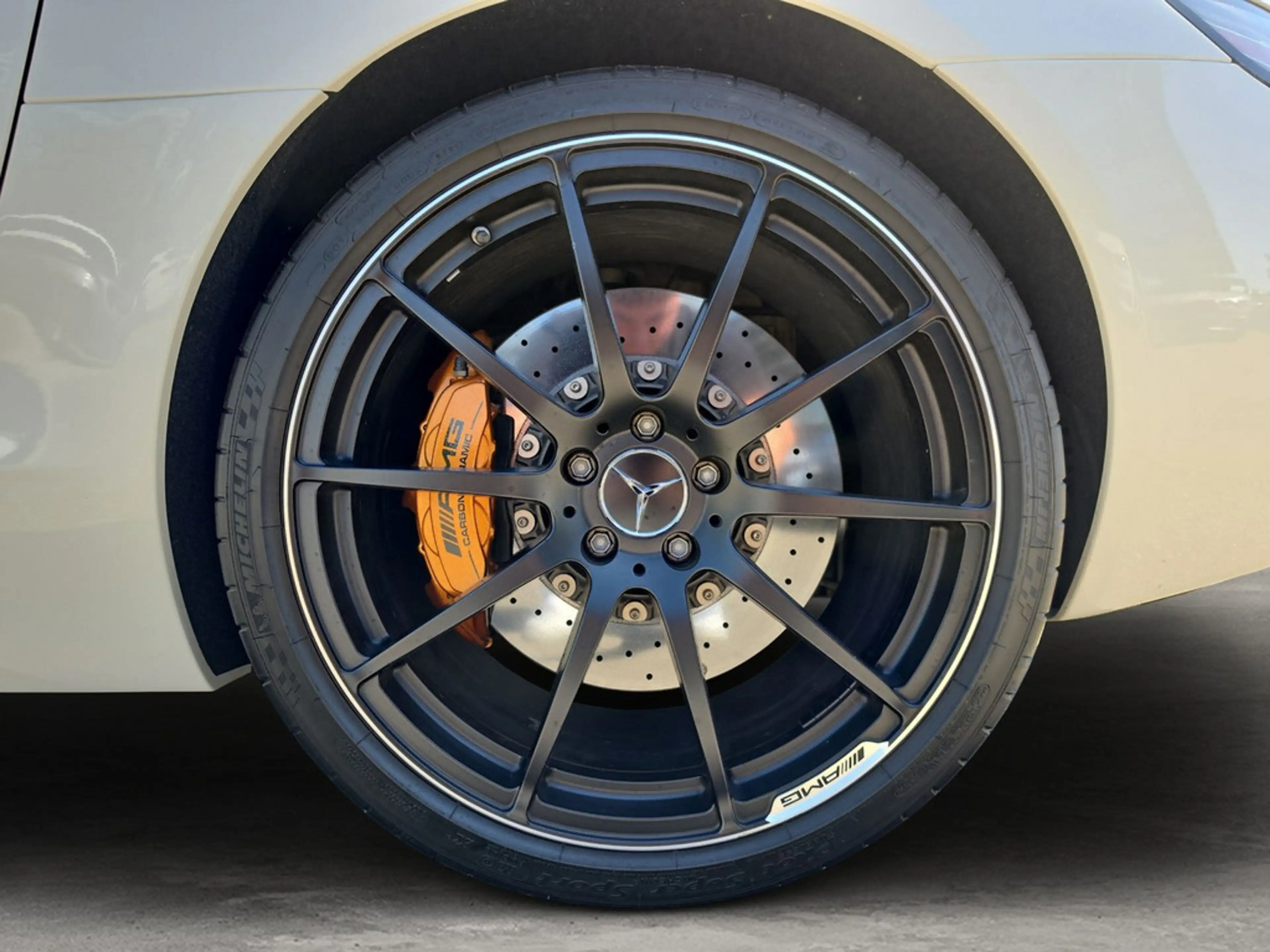 Mercedes-Benz SLS AMG Roadster *KERAMIK*EXCLUSIV*AIRSCARF* Xenon — photo 12
