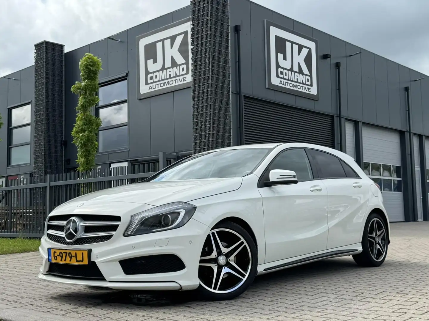 Mercedes-Benz A 180 Prestige AMG | CarPlay | Night | Xenon Wit - 1