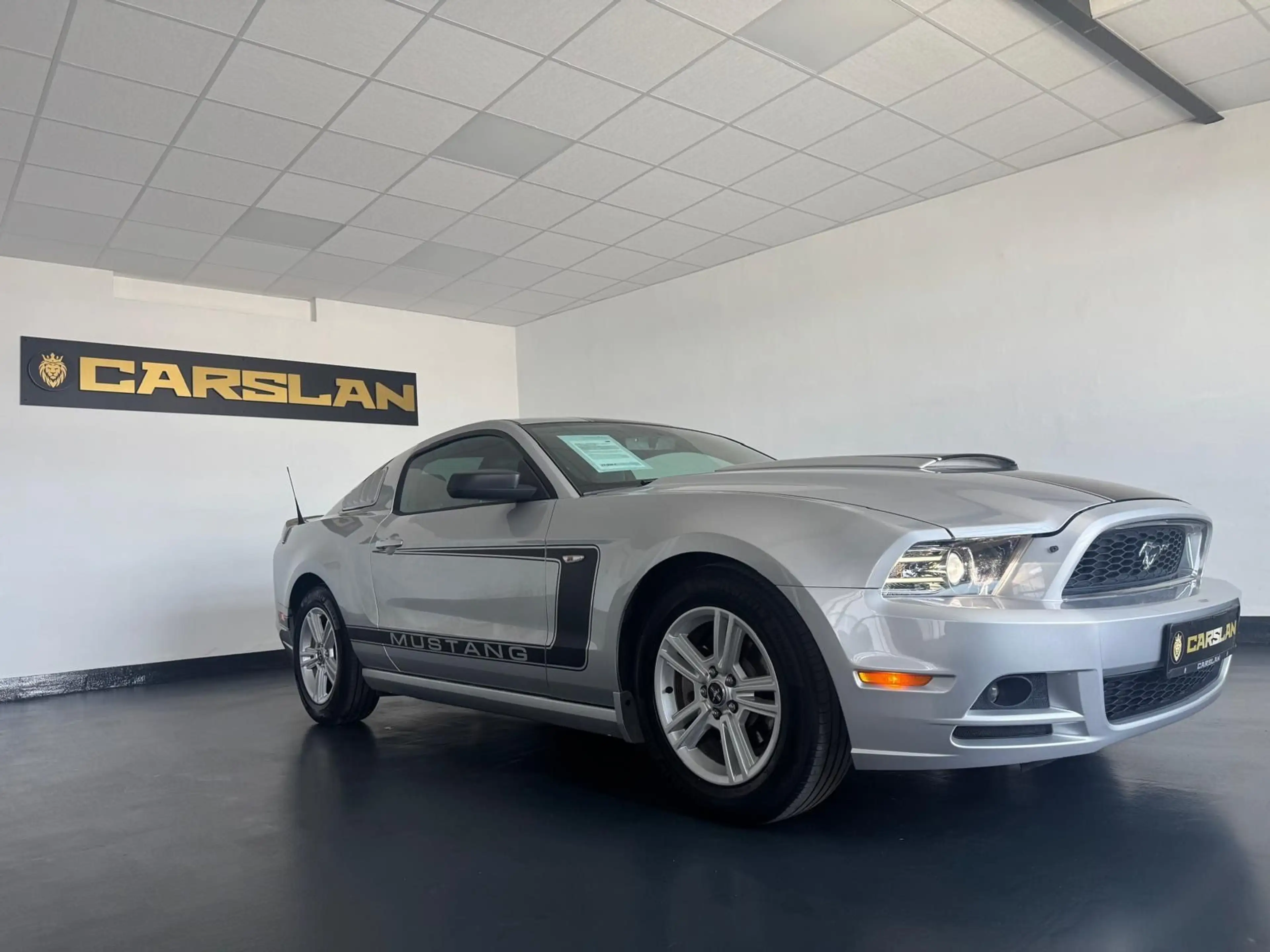 Ford Mustang 3.7 V6 "SPORT+LEDER+Bi-XENON+MAGNOFLOW" — photo 6