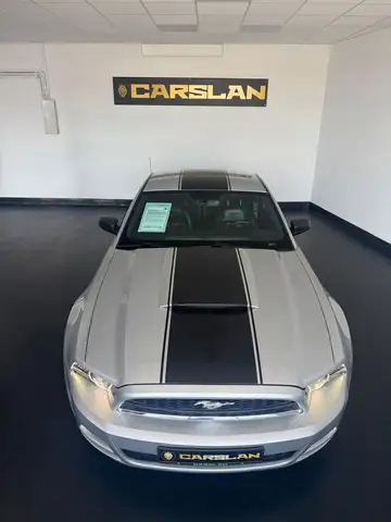 Ford Mustang view 7
