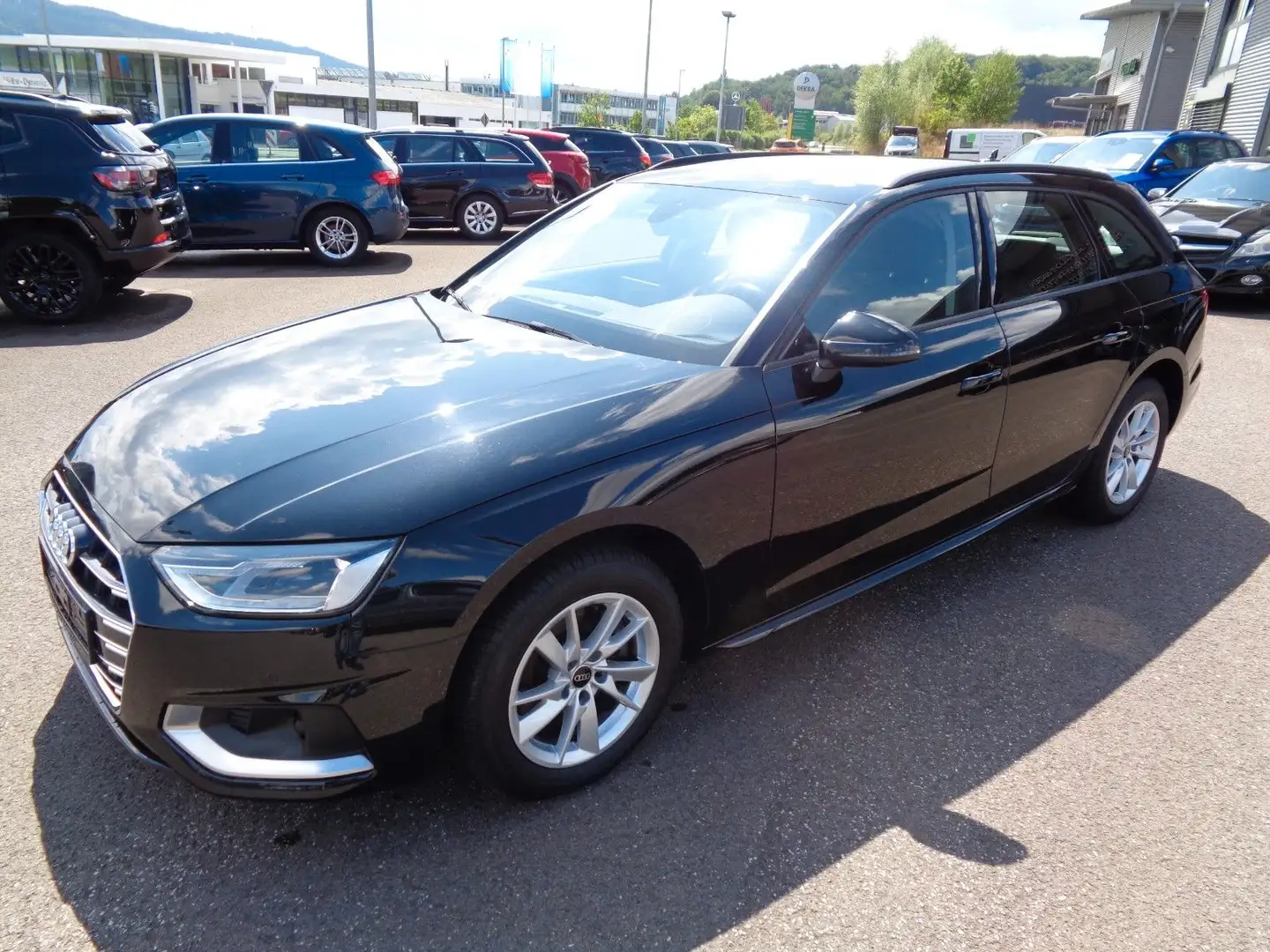 Audi A4 Avant 35 TDI advanced Zwart - 1