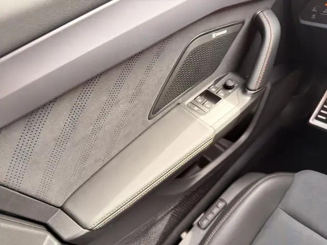 Cupra Leon view 13