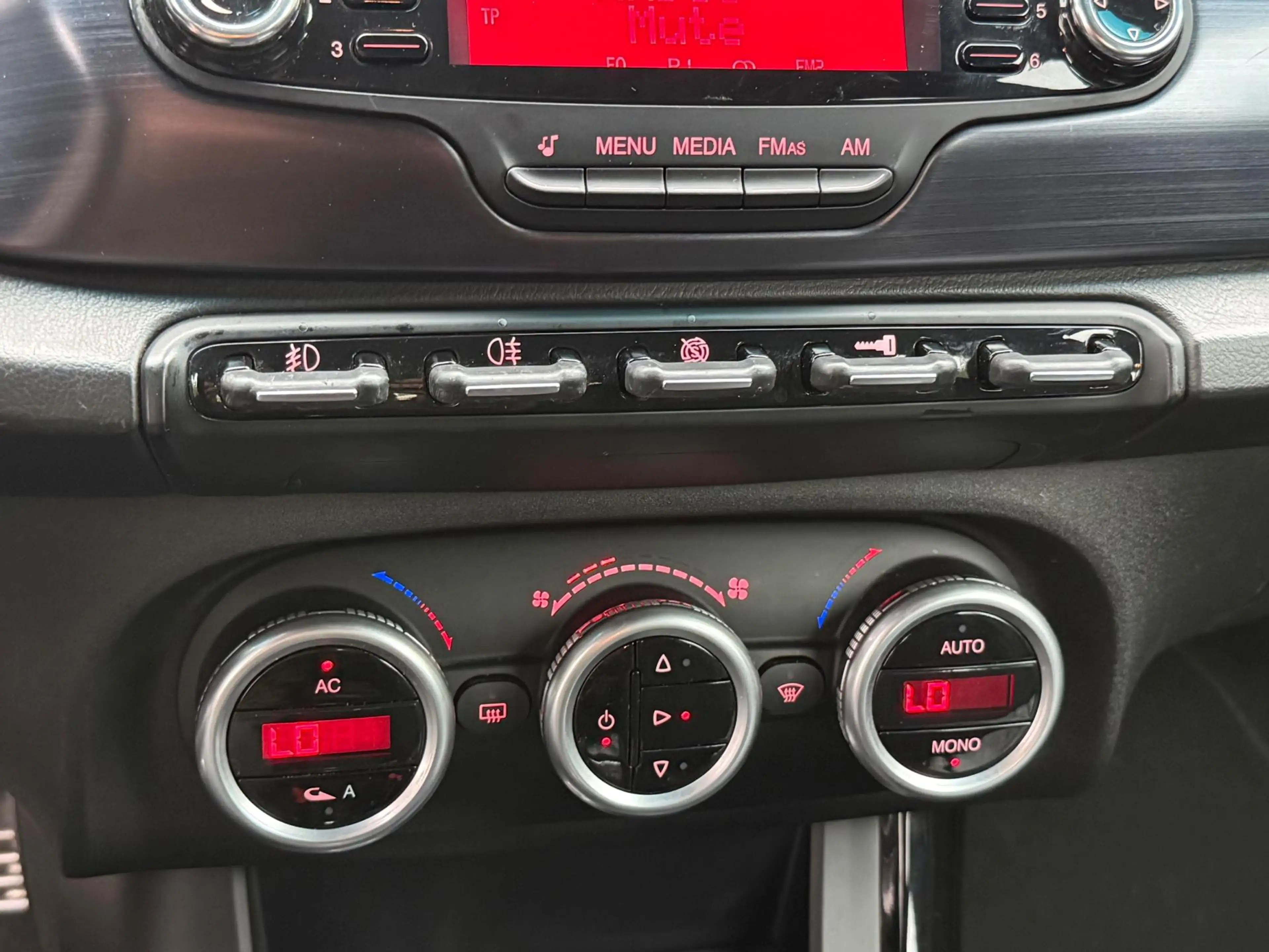 Alfa Romeo Giulietta 1.4 TURBO AUTOMAAT CLIMA/CRUISE! NETTE STAAT! — photo 15