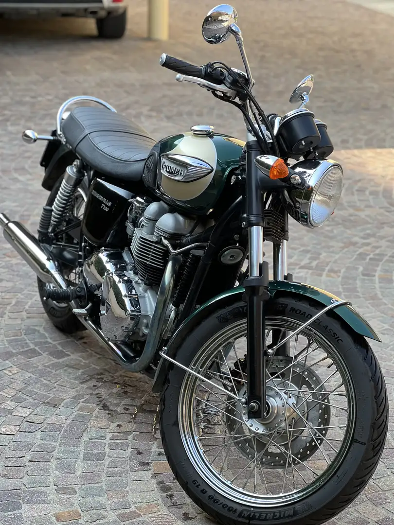 Triumph Bonneville T100 Edizione Goodwood Green/Aztec Gold Zöld - 2