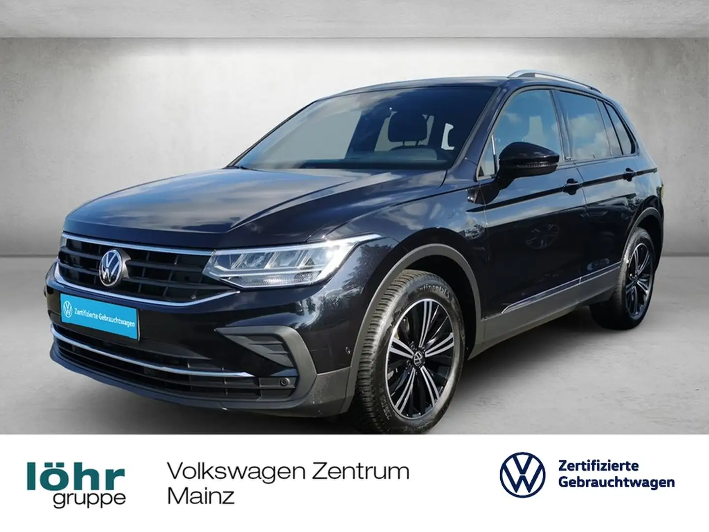 Volkswagen Tiguan 1.5 TSI United *Kamera*AHK*Pano* Schwarz - 1