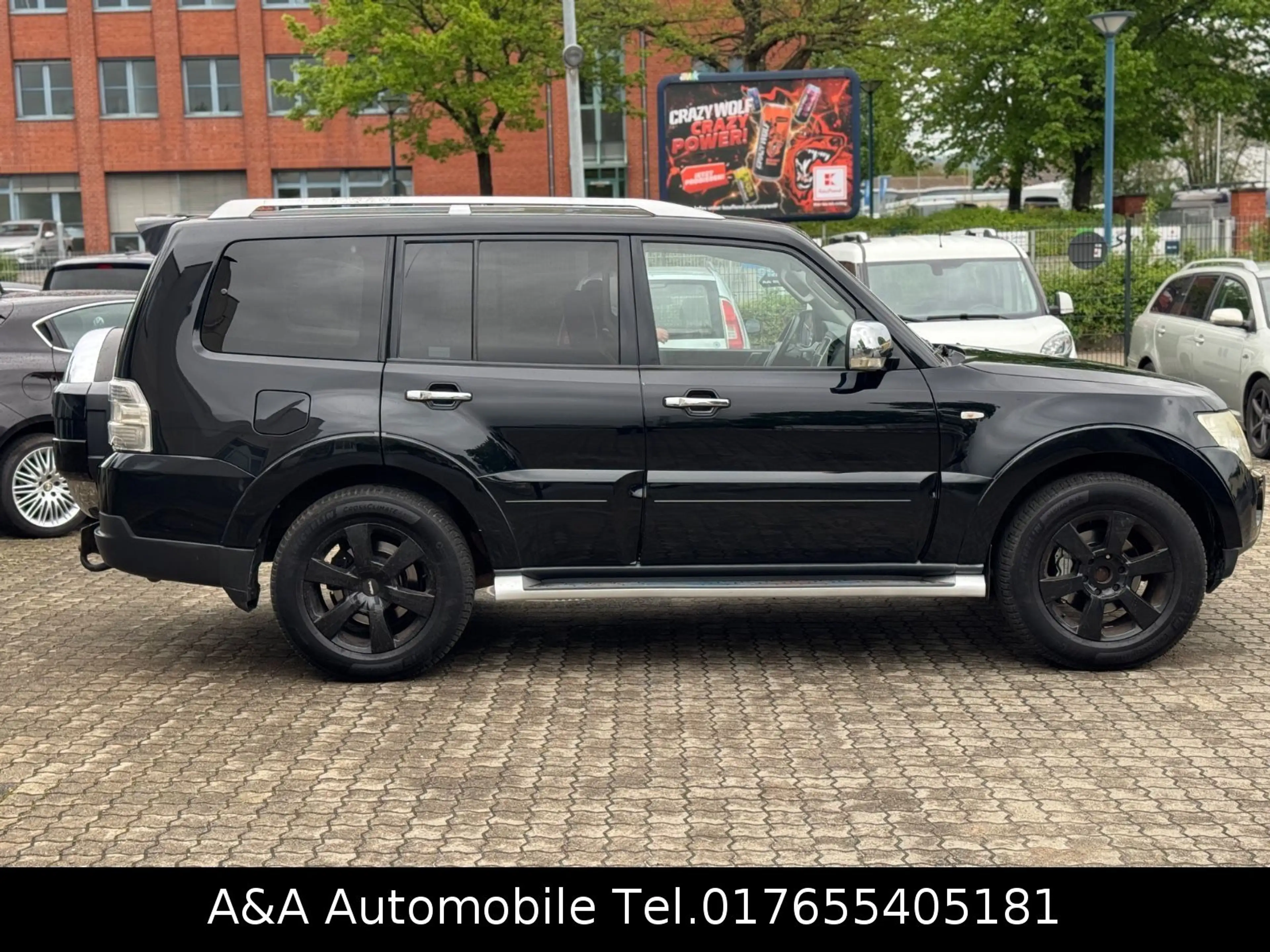 Mitsubishi Pajero 3.2 DI-D Intense 7Sitzer Automatik AHK — photo 6