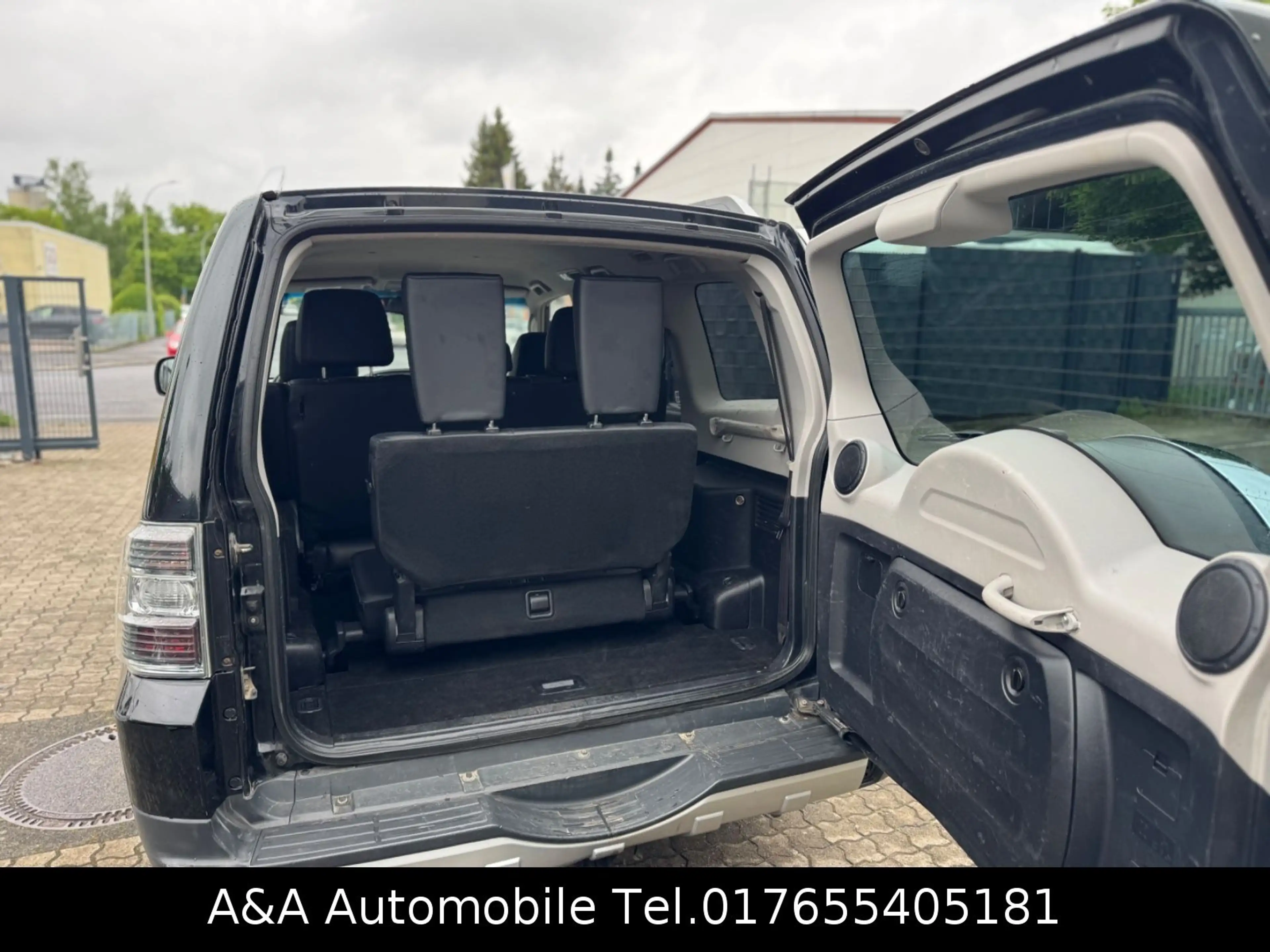 Mitsubishi Pajero 3.2 DI-D Intense 7Sitzer Automatik AHK — photo 14