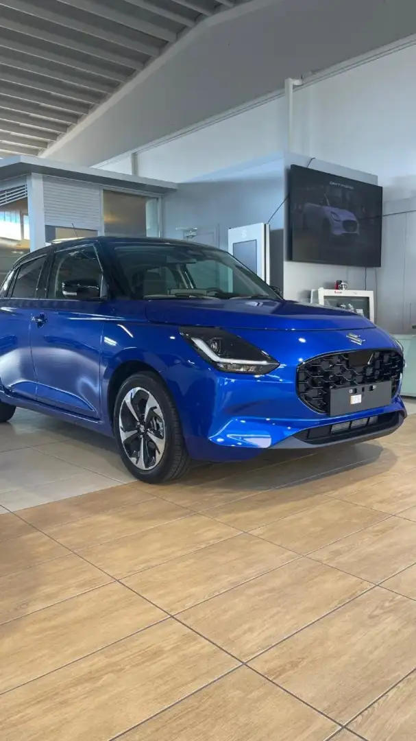 Suzuki Swift 1.2 Hybrid 4WD AllGrip Top Grigio - 2