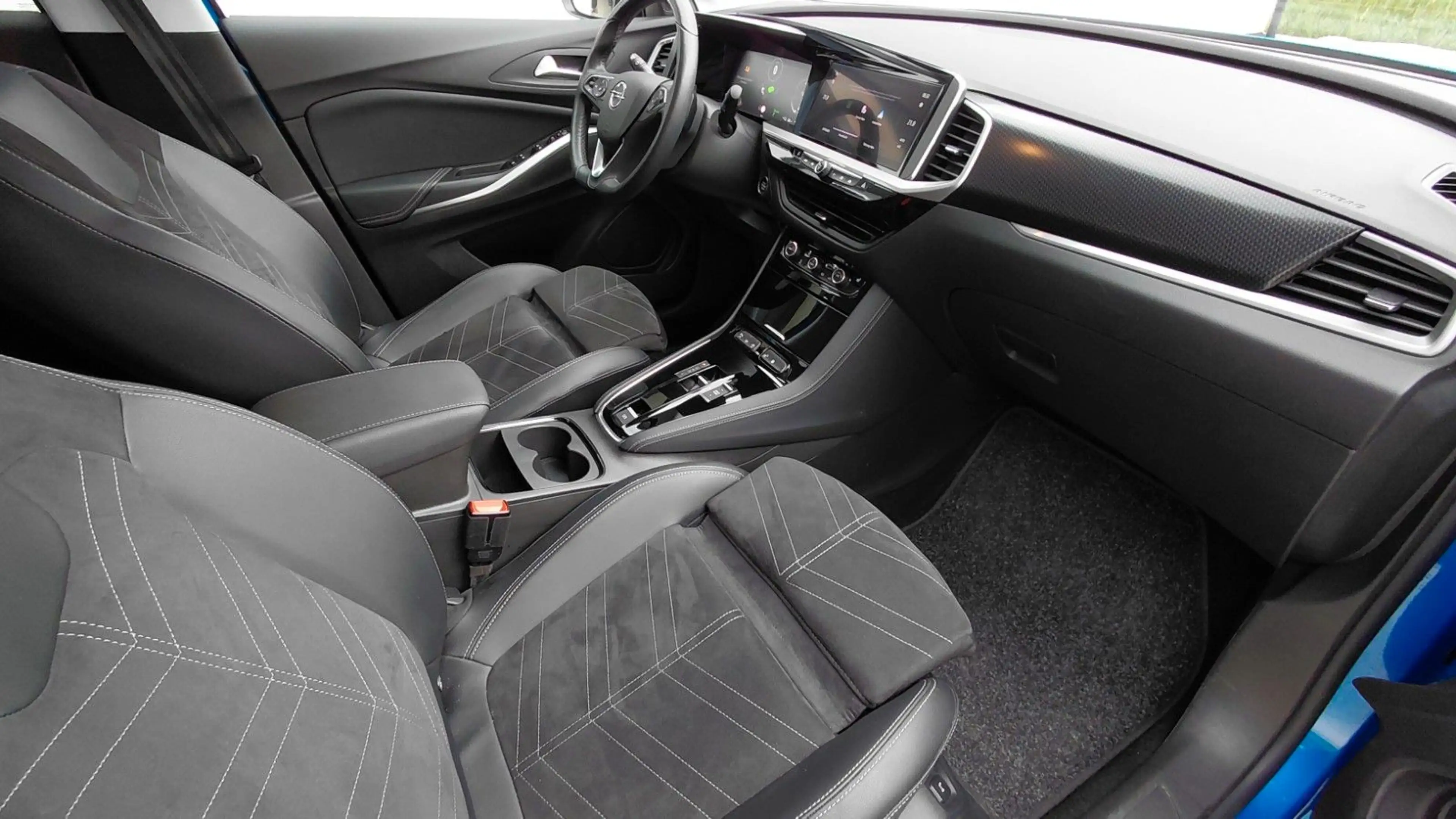 Opel Grandland X Grandland 1.6T Plug In Elegance - ULTIMATE Paket — photo 15