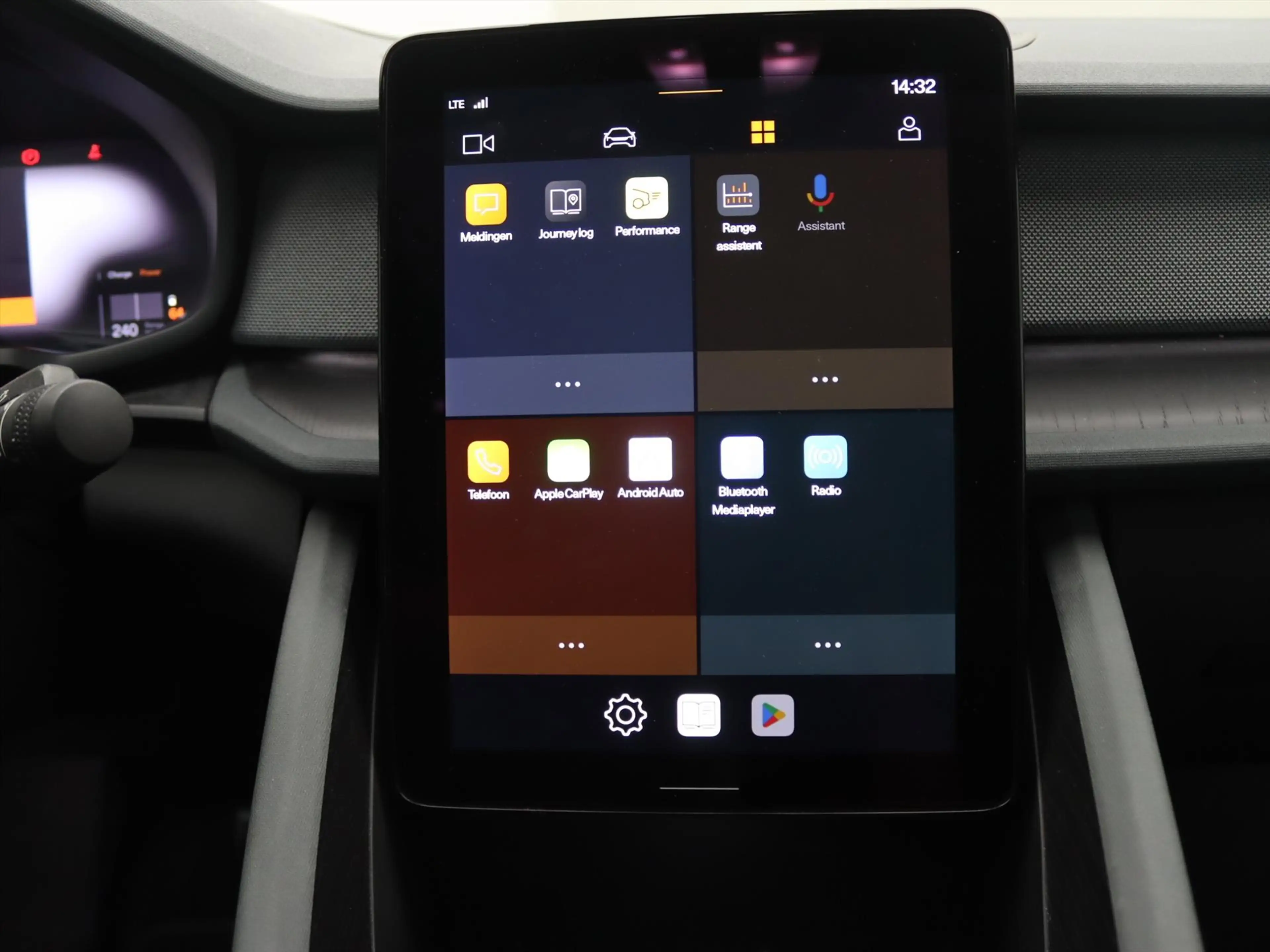 Polestar 2 Long Dual AWD 300kW 78kWh Pilot Plus [ PANO+20 INC — photo 43