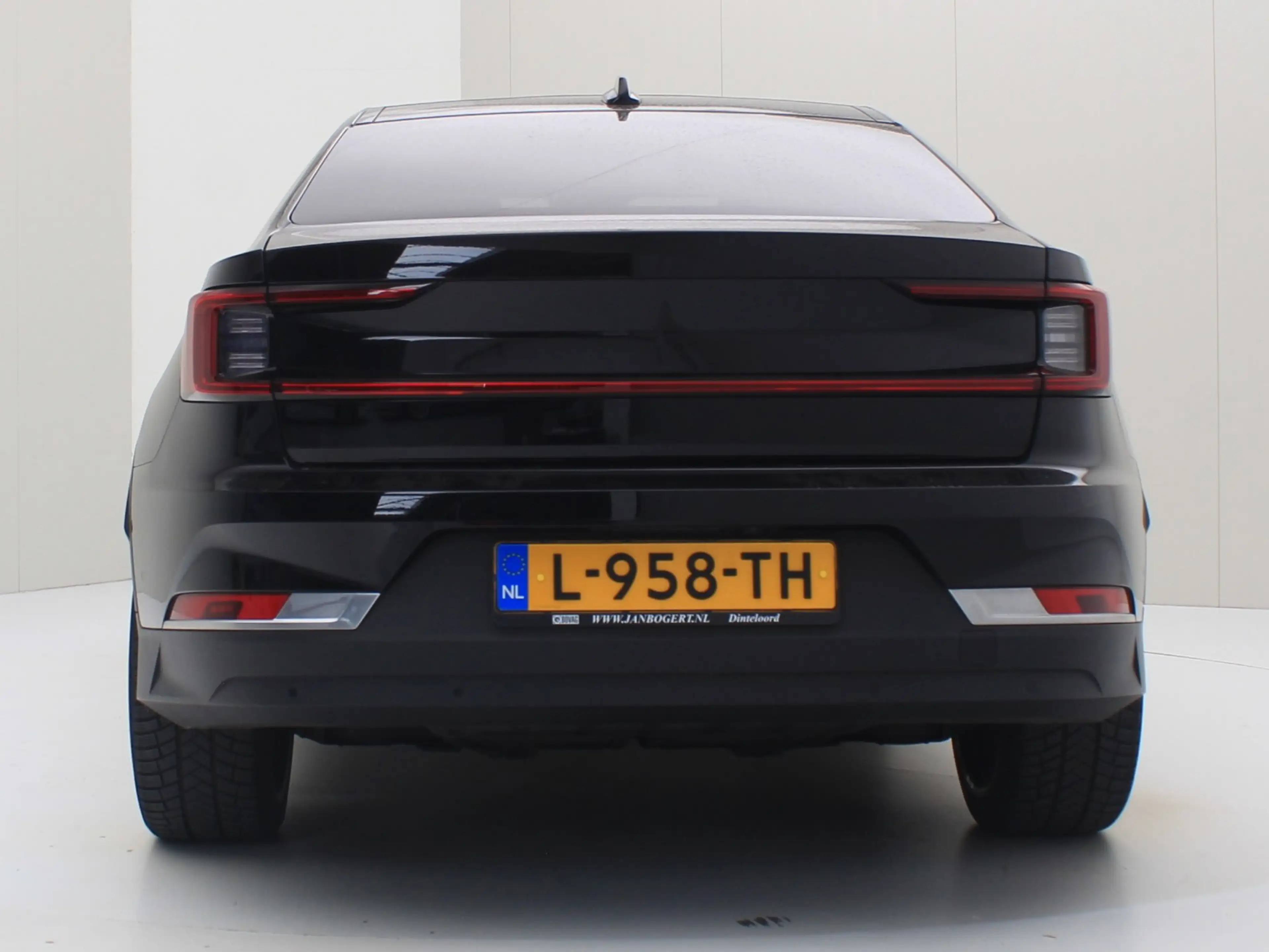 Polestar 2 Long Dual AWD 300kW 78kWh Pilot Plus [ PANO+20 INC — photo 6