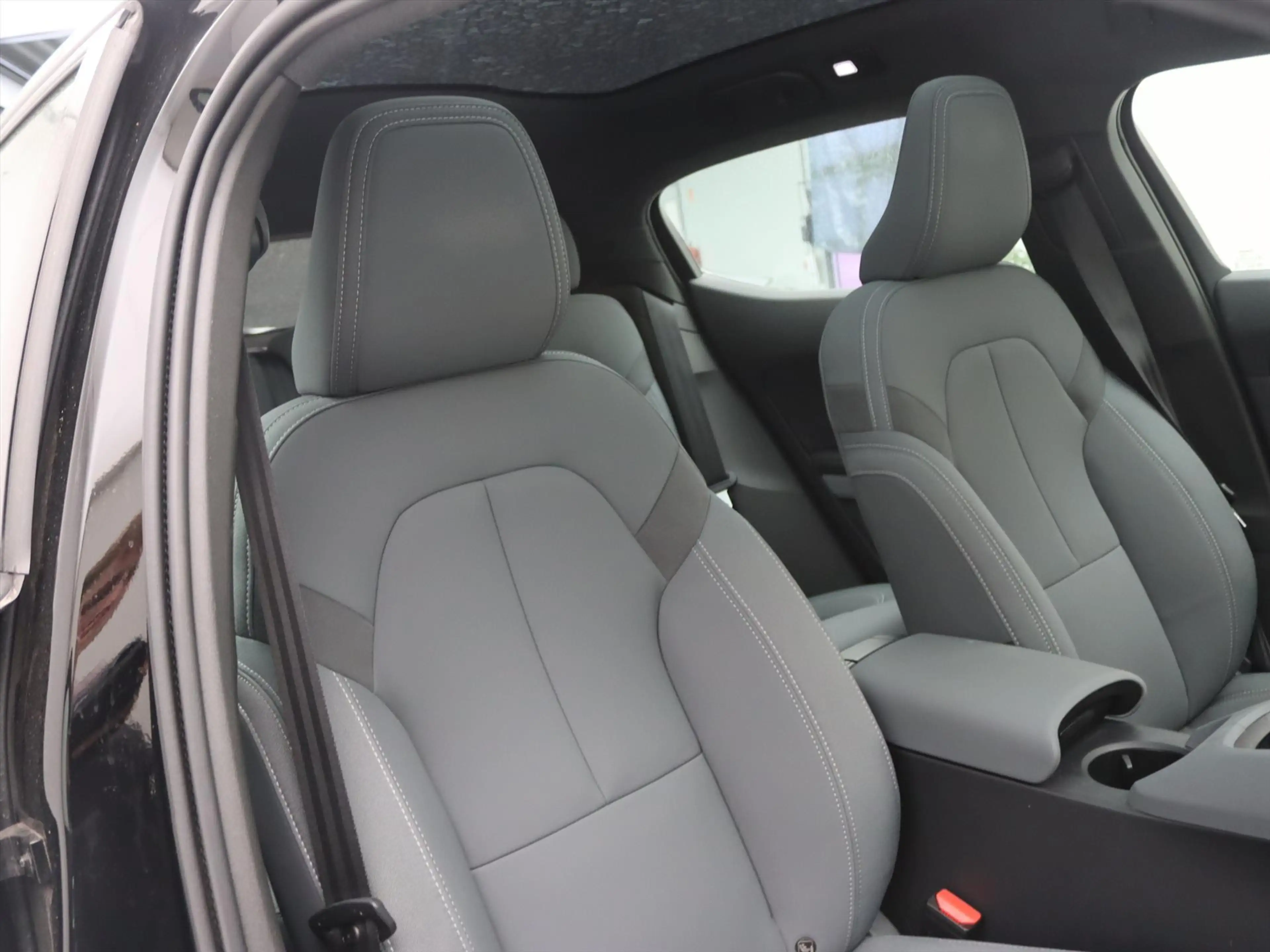 Polestar 2 Long Dual AWD 300kW 78kWh Pilot Plus [ PANO+20 INC — photo 16