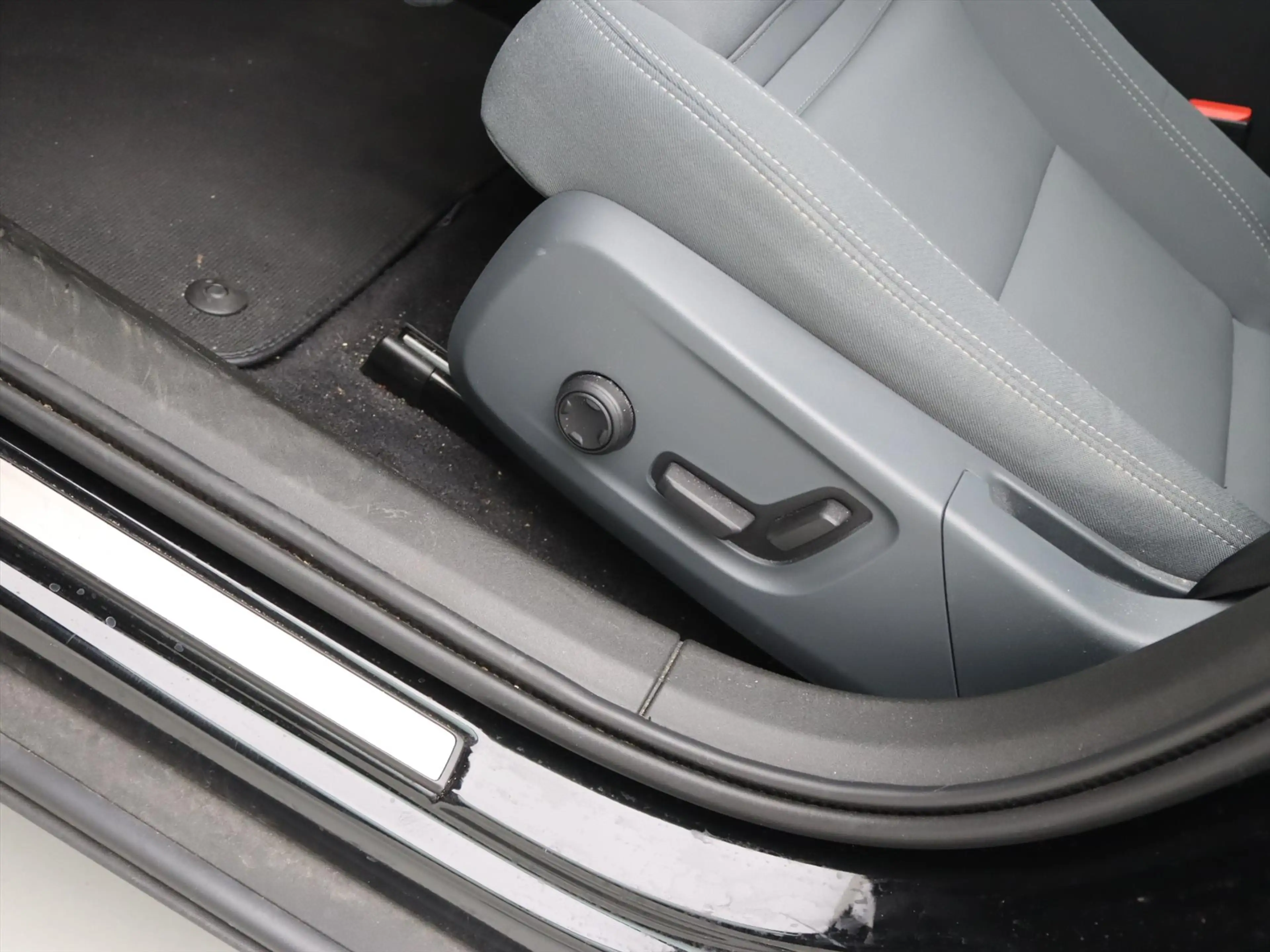 Polestar 2 Long Dual AWD 300kW 78kWh Pilot Plus [ PANO+20 INC — photo 18