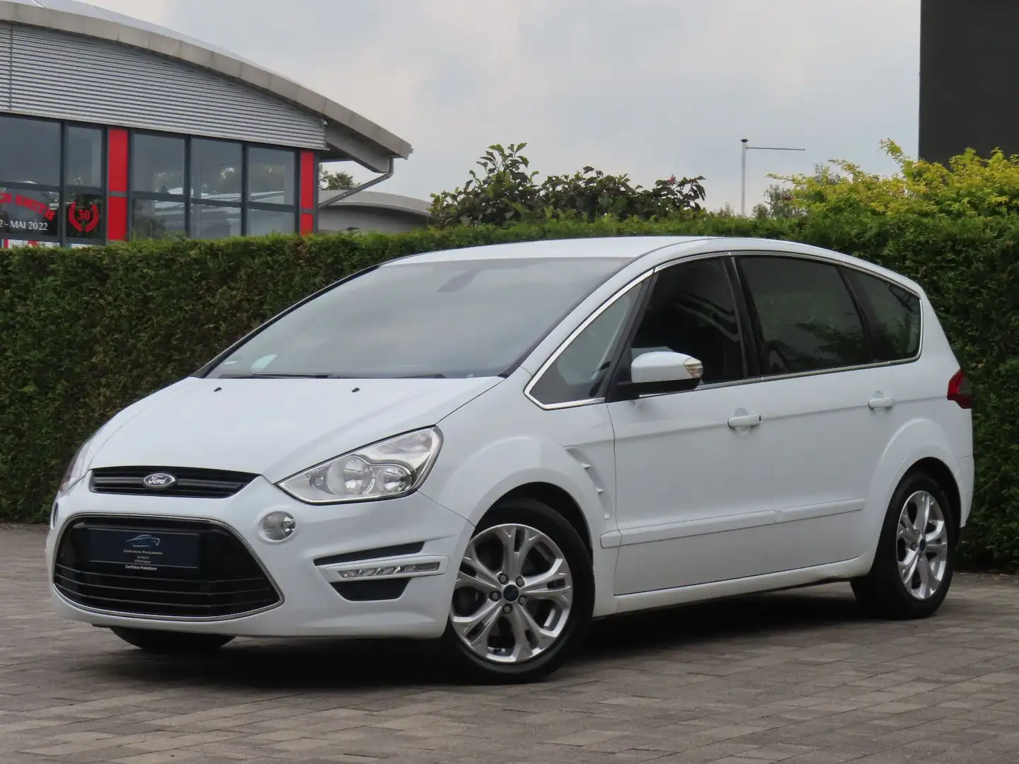 Ford S-Max Titanium *Aut. / Sport-Paket* Bílá - 1