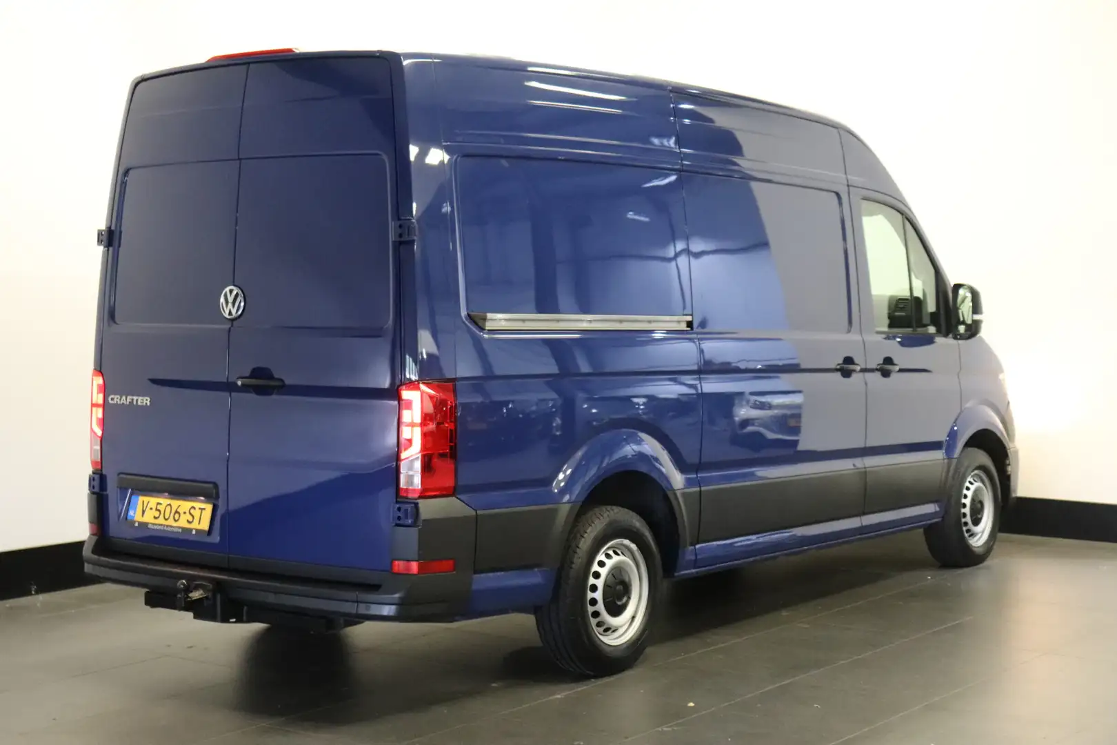 Volkswagen Crafter 2.0 TDI 140PK L3H3 Automaat EURO 6 - Airco - Navi Azul - 2