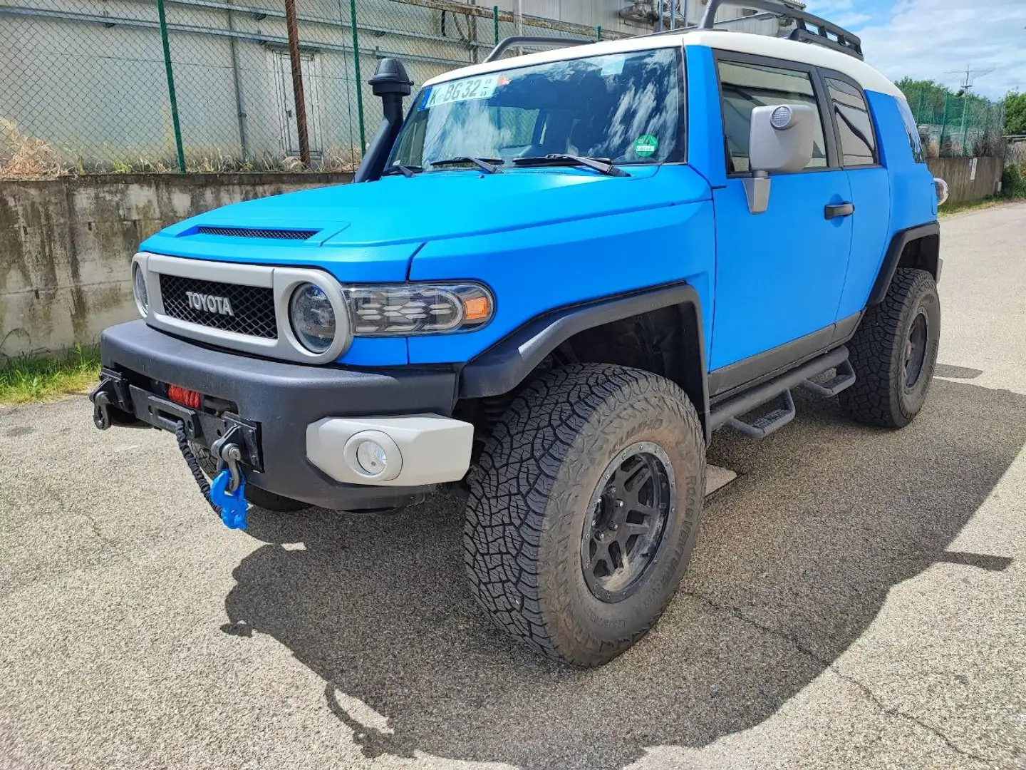 Toyota FJ Cruiser Bleu - 1