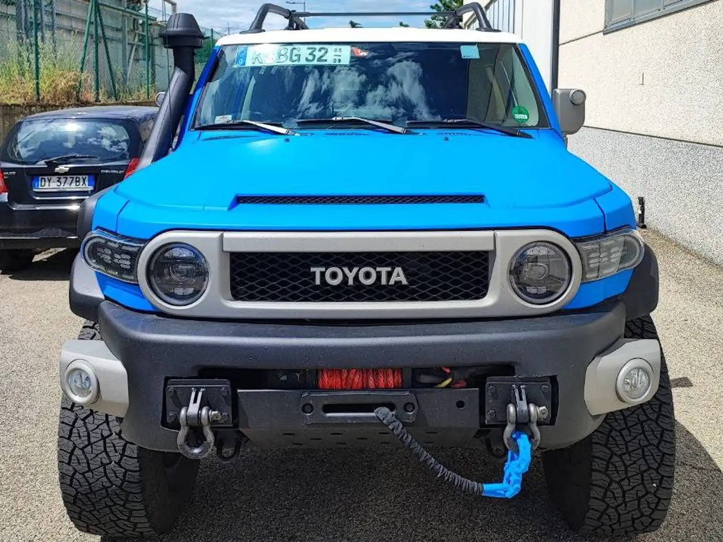 Toyota FJ Cruiser Bleu - 2