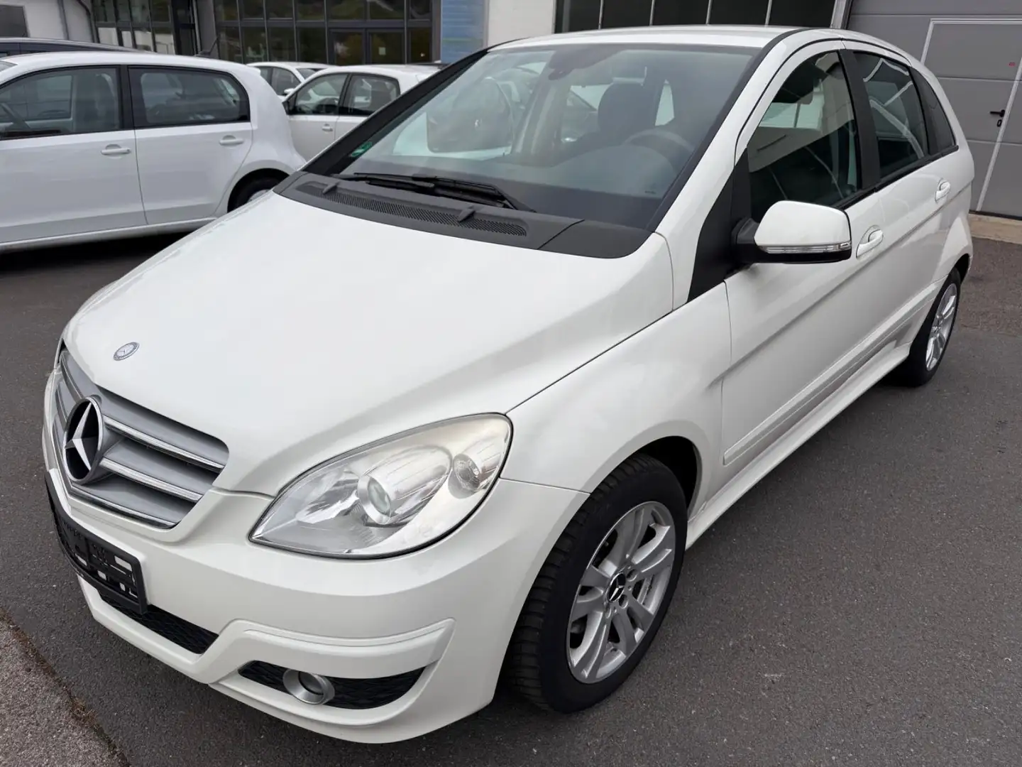Mercedes-Benz B 180 B180 CDI Navi Shz Weiß - 1