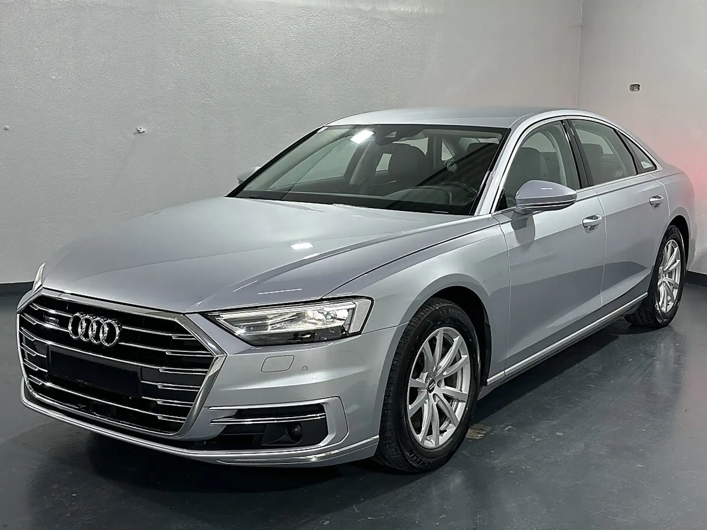 Audi A8 55 TFSI quattro Tiptronic MHEV *2.Besitz* *Soft... Grau - 1