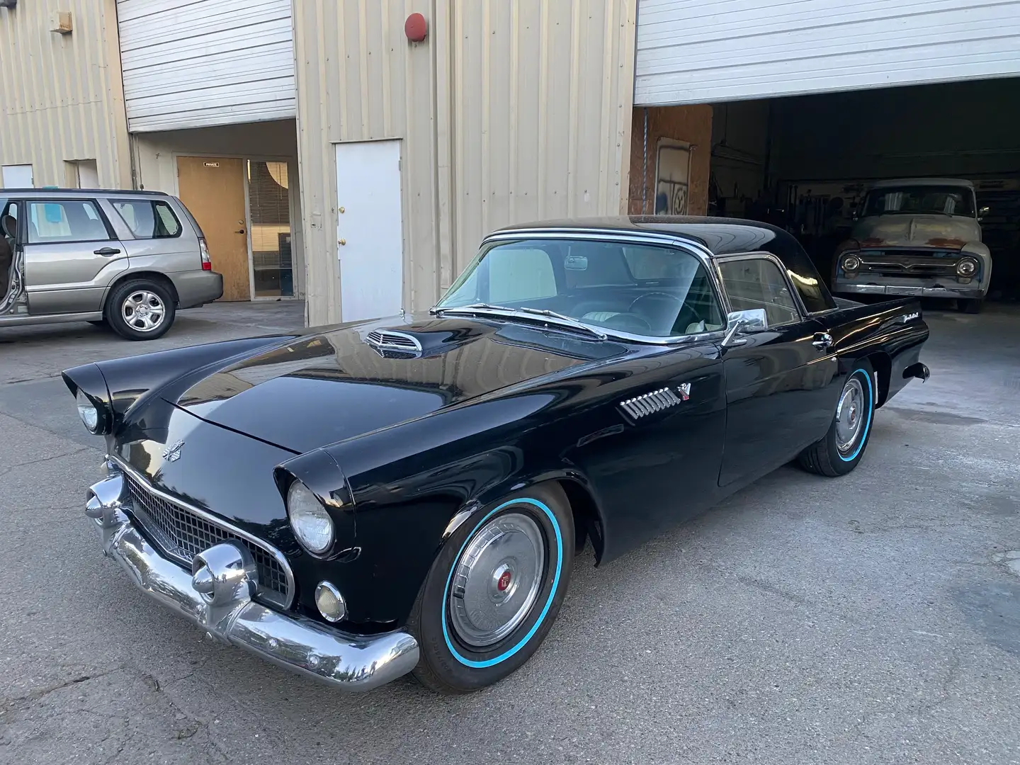 Ford Thunderbird T-Bird, 312cui V8, BKV, Automatik, 12V Schwarz - 1