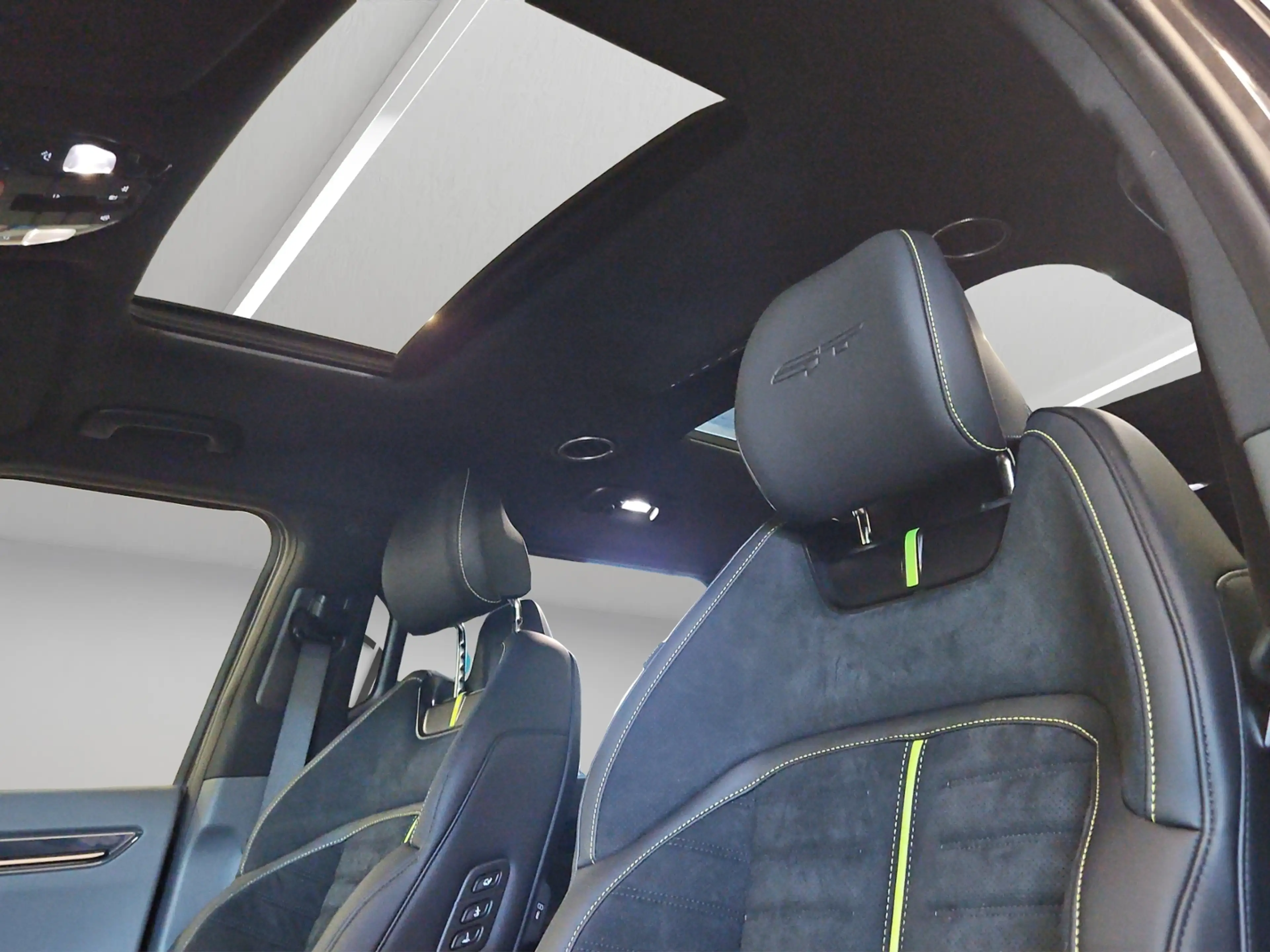 Kia EV9 GT 4WD 7S Pano AHK digiASP Leder 360° ACC Sitzkli — photo 13