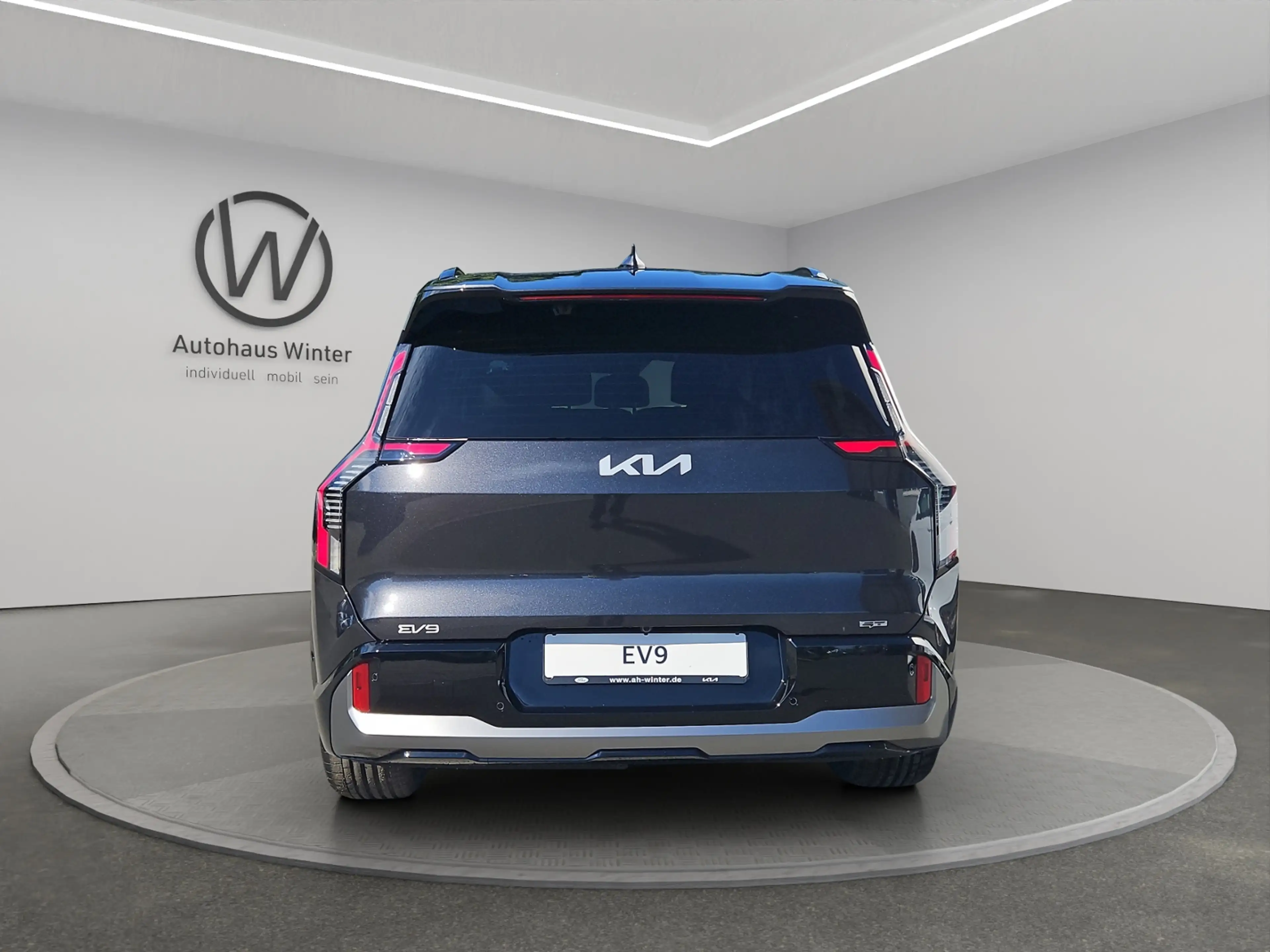 Kia EV9 GT 4WD 7S Pano AHK digiASP Leder 360° ACC Sitzkli — photo 4