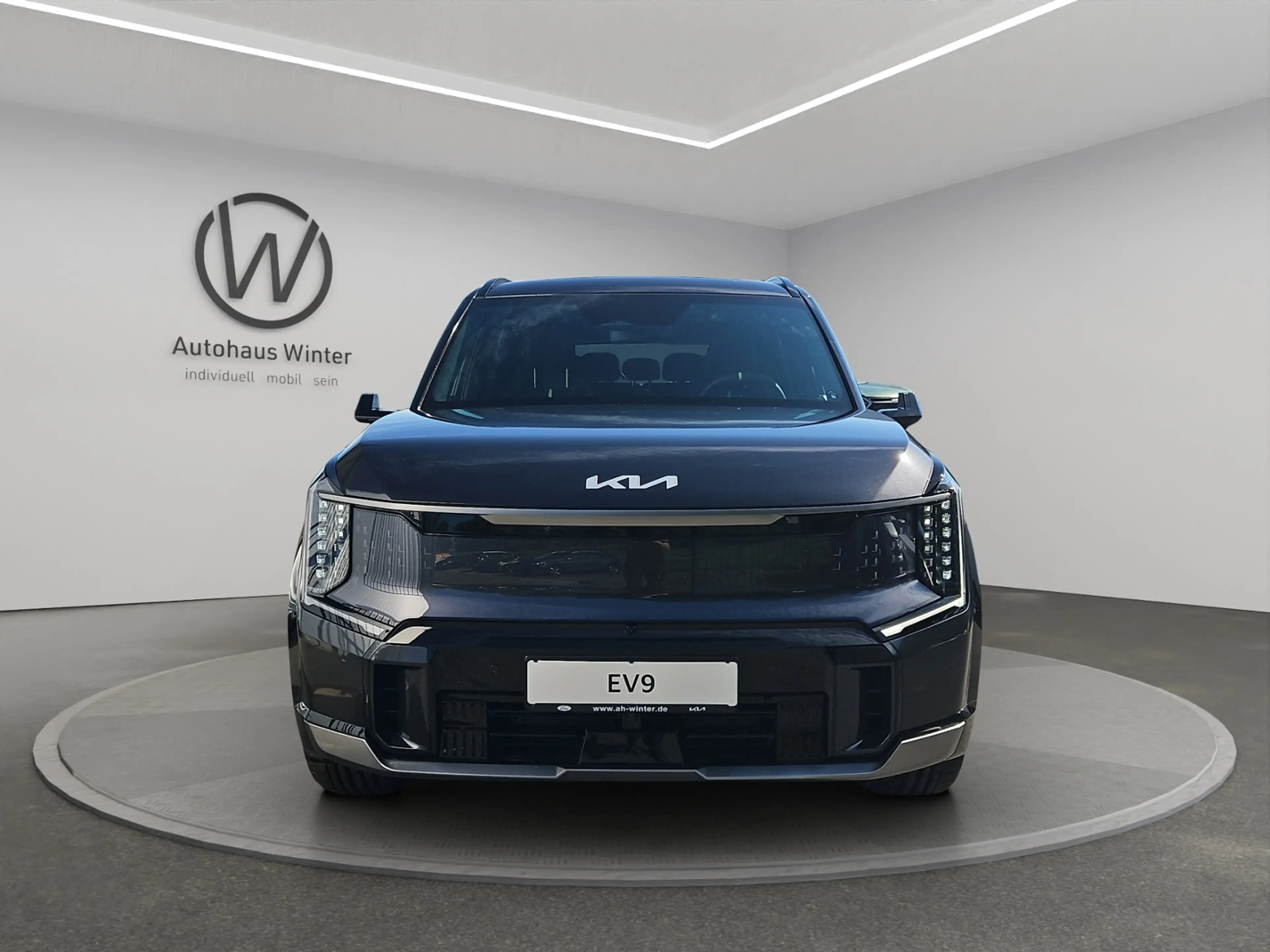 Kia EV9 GT 4WD 7S Pano AHK digiASP Leder 360° ACC Sitzkli — photo 2