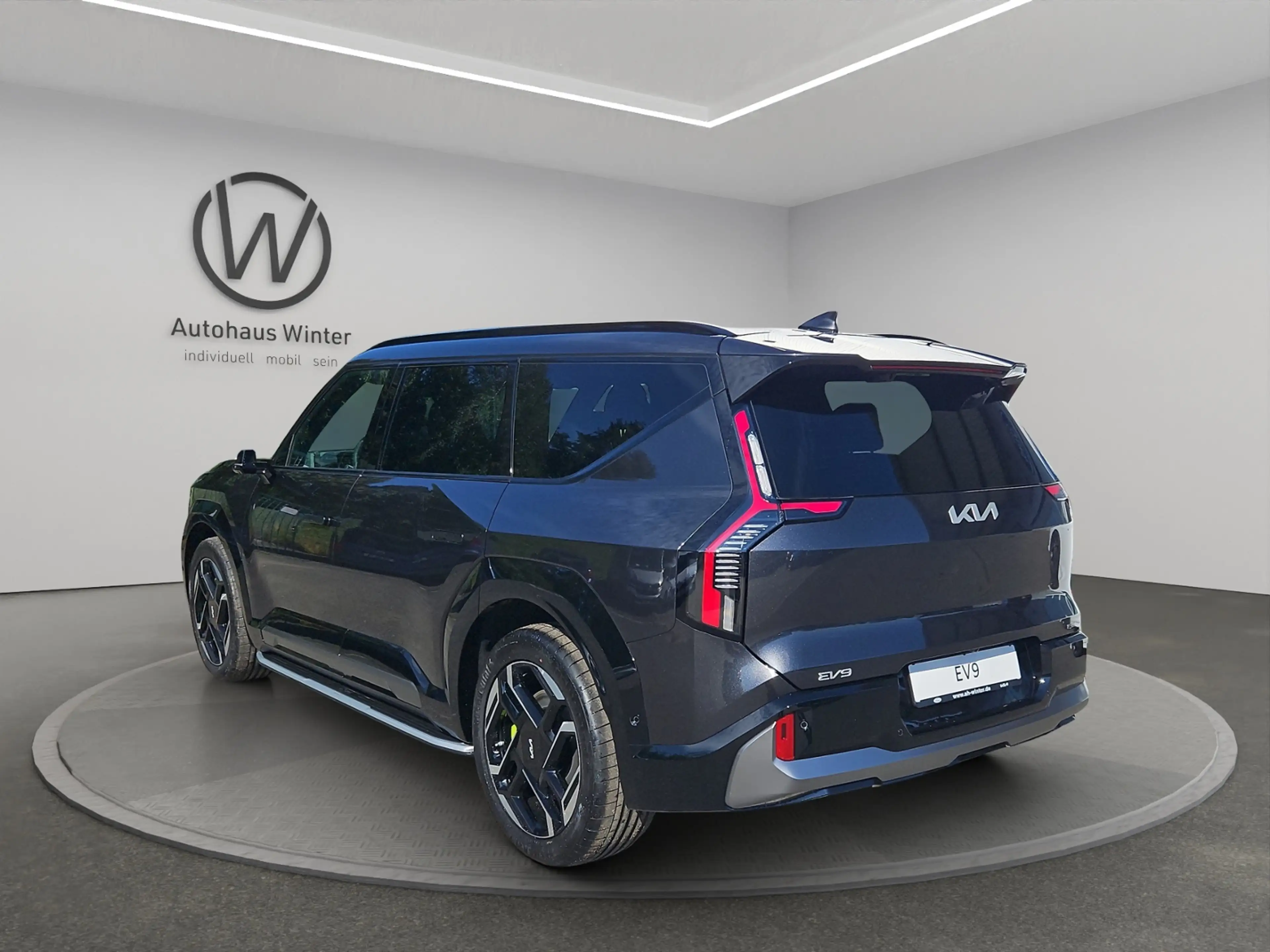 Kia EV9 GT 4WD 7S Pano AHK digiASP Leder 360° ACC Sitzkli — photo 3