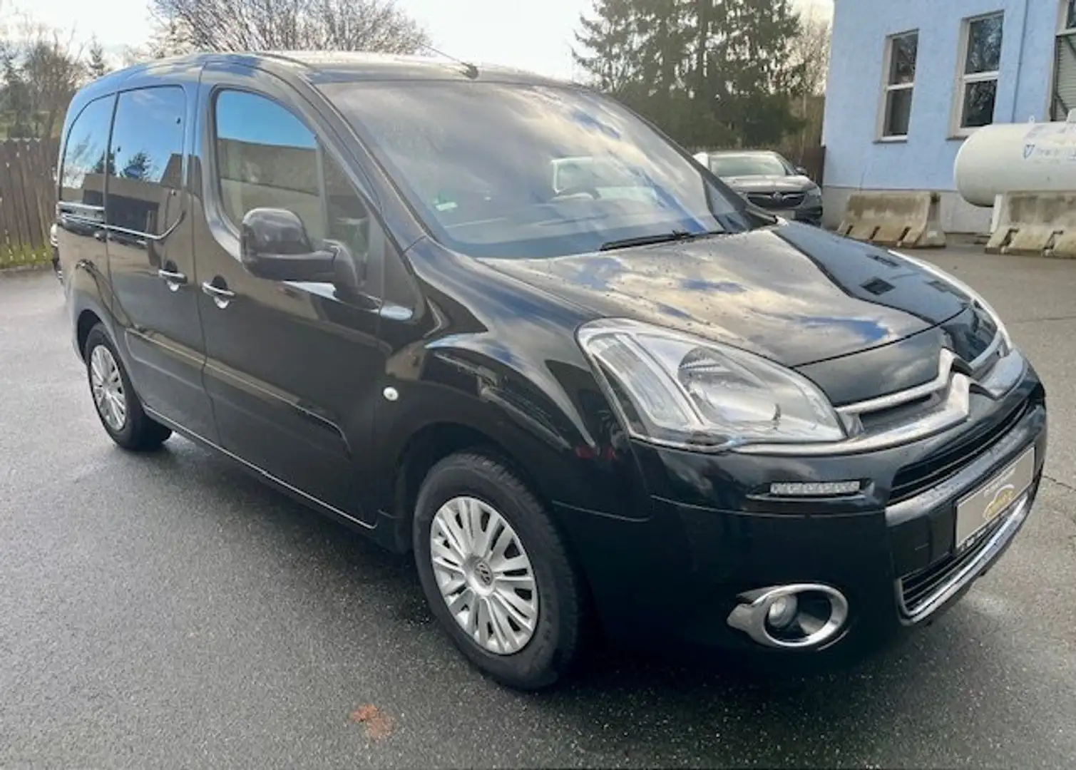 Citroen Berlingo Selection"Klimaanlage,5 Sitzer,AHK,PDC hi." Schwarz - 2