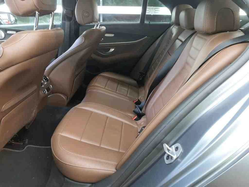 Mercedes-Benz E 220 d Limousine *PANORAMA*360° KAMERA* — photo 8