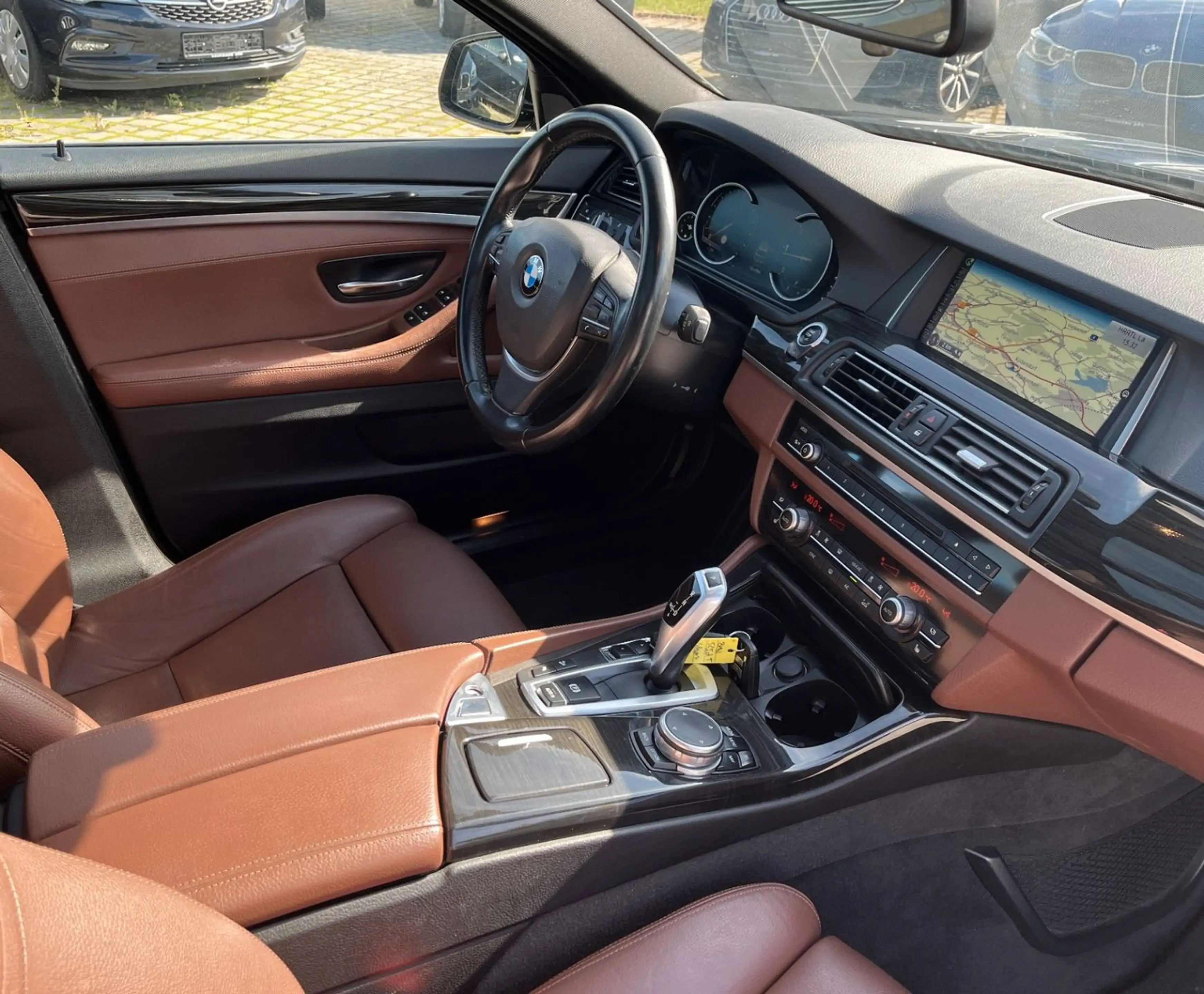 BMW 525 d Touring LED|DAB|HuD|H&K|AHK|Memory — photo 12