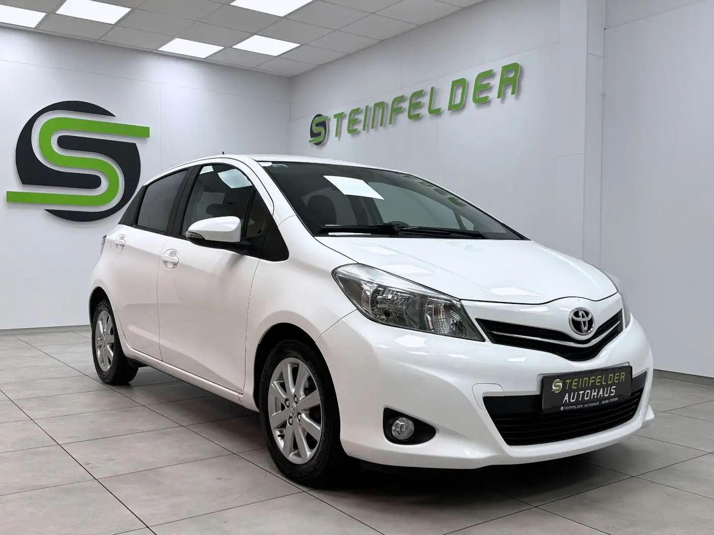 Toyota Yaris 1.3 Edition / NAVI / KAMERA / 1.HAND Blanc - 1