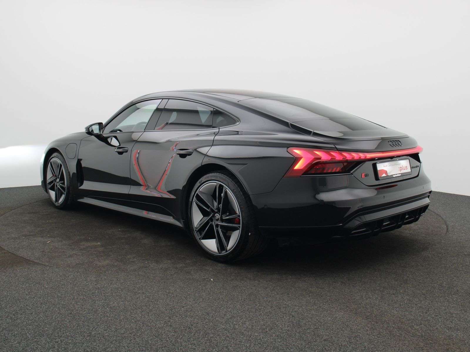 Audi e-tron GT RS