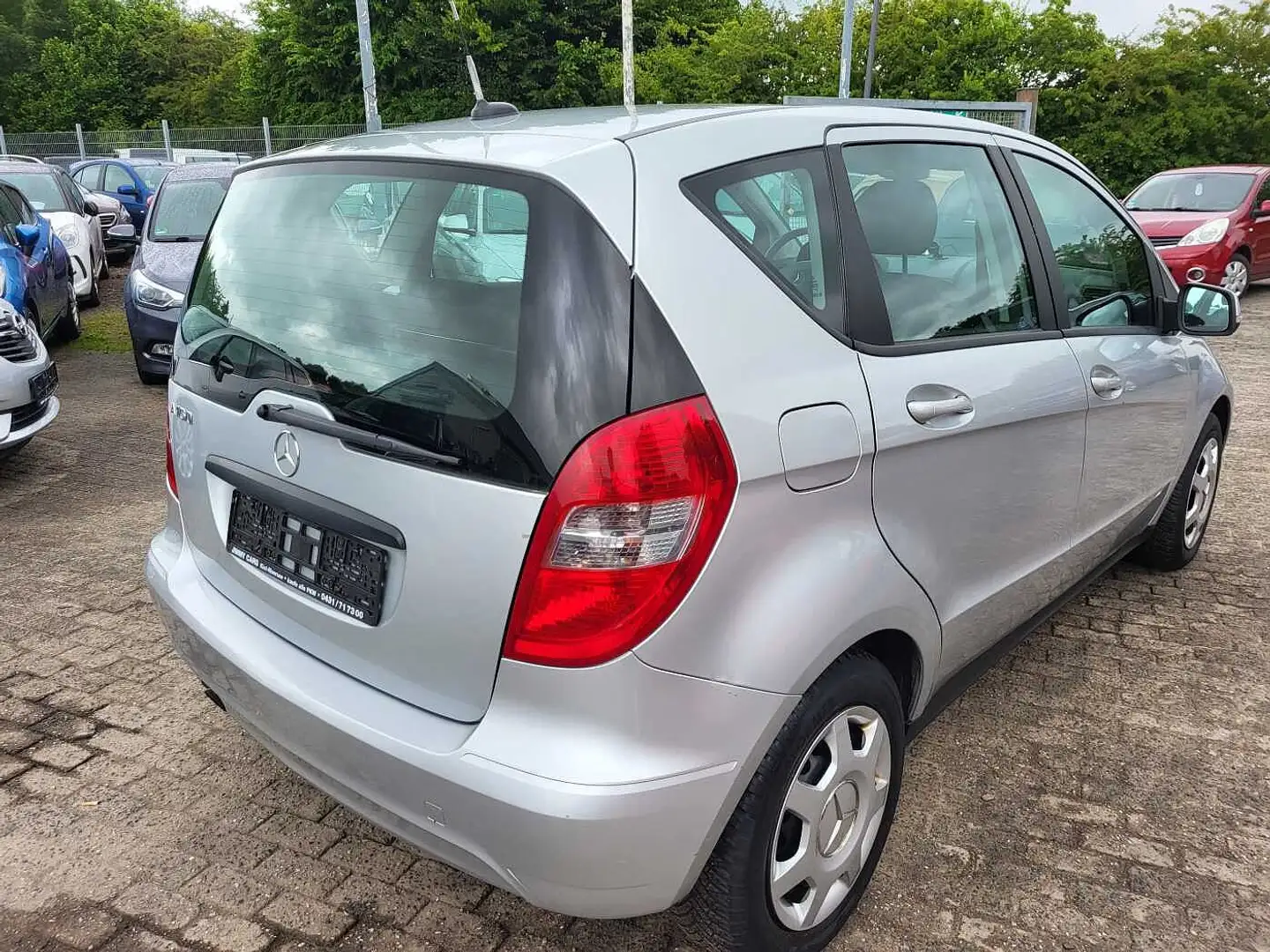 Mercedes-Benz A 160 BlueEFFICIENCY Silber - 2