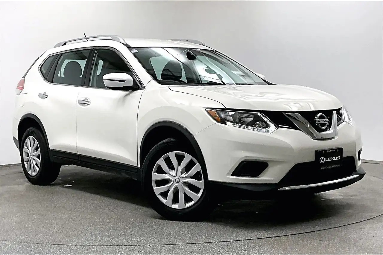Nissan Rogue fotografie Nissan Rogue