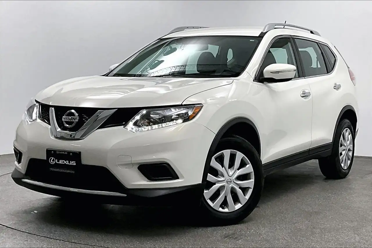 Nissan Rogue fotografie Nissan Rogue